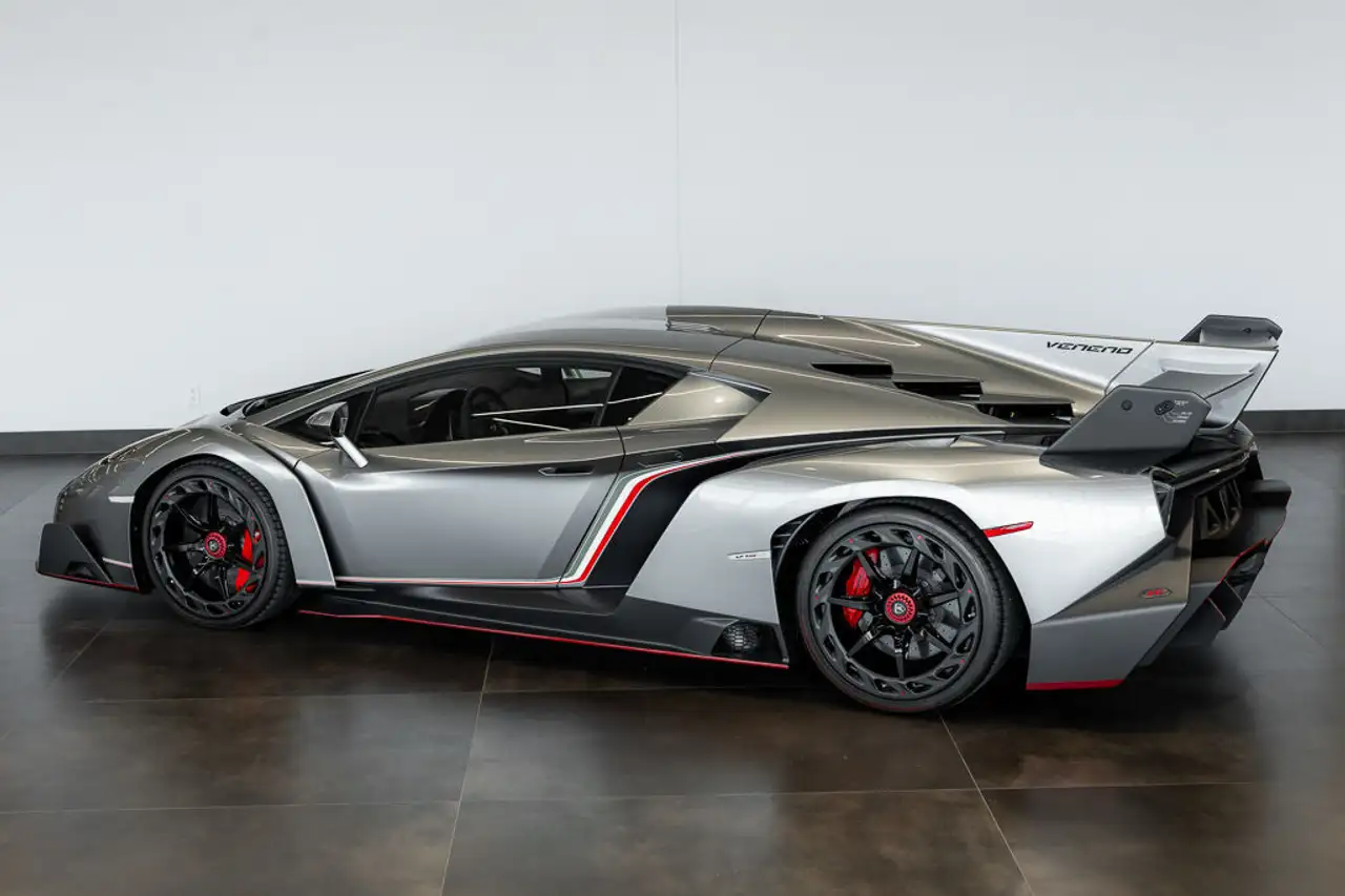 Lamborghini Veneno снимка Lamborghini Veneno
