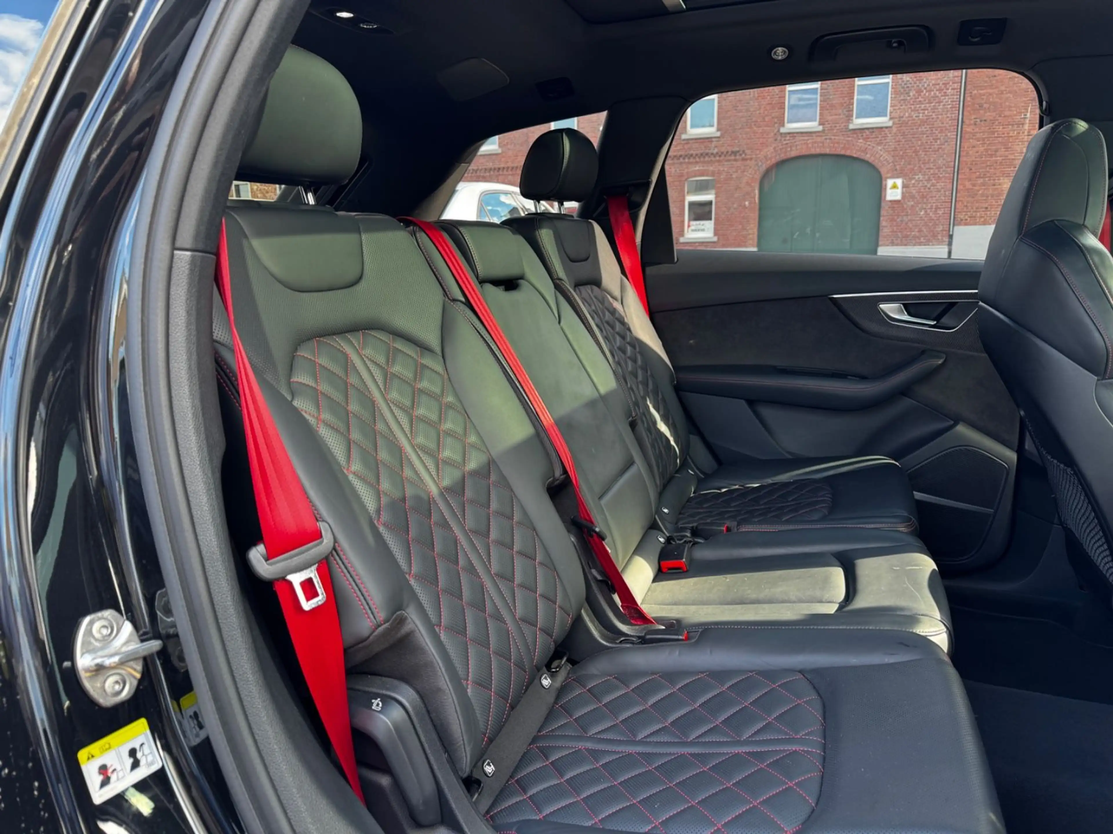 Audi SQ7 4.0 TFSI quattro competition plus ABT 650 PS — photo 14