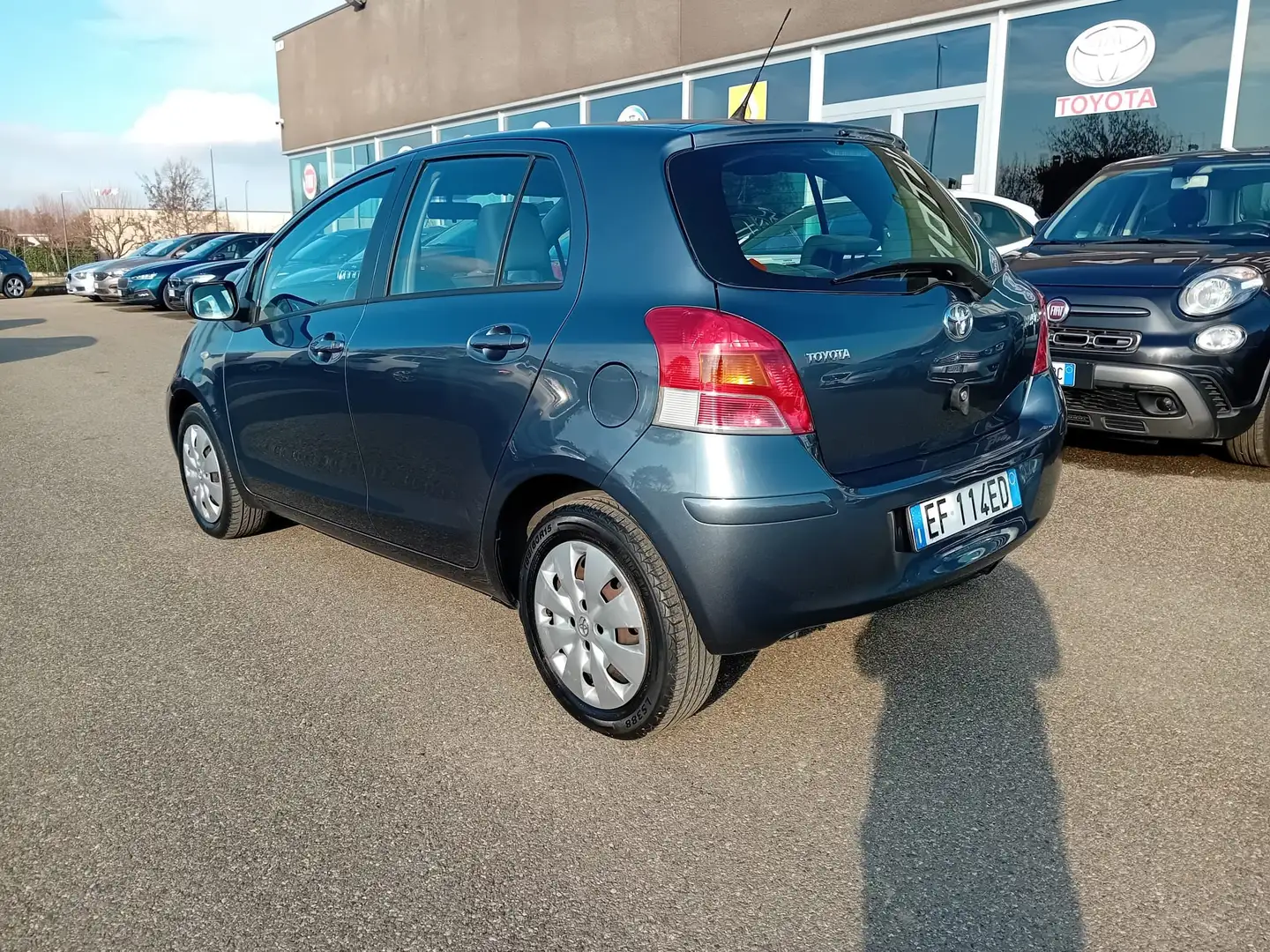 Toyota Yaris 5p 1.3 dual Sol Grigio - 2