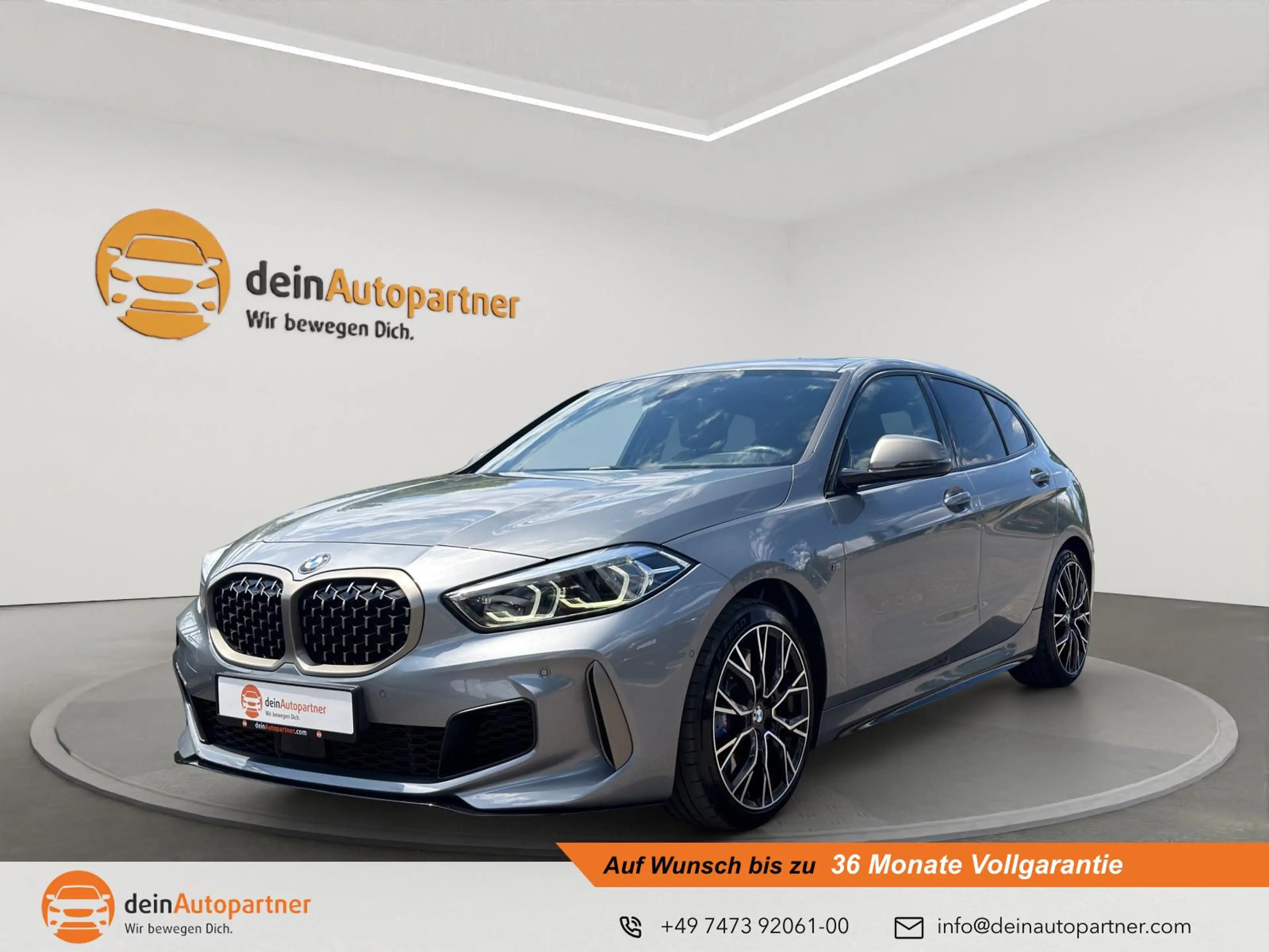 BMW M1 i xDrive PANO/RFK/NAVI/HUD/LEDER