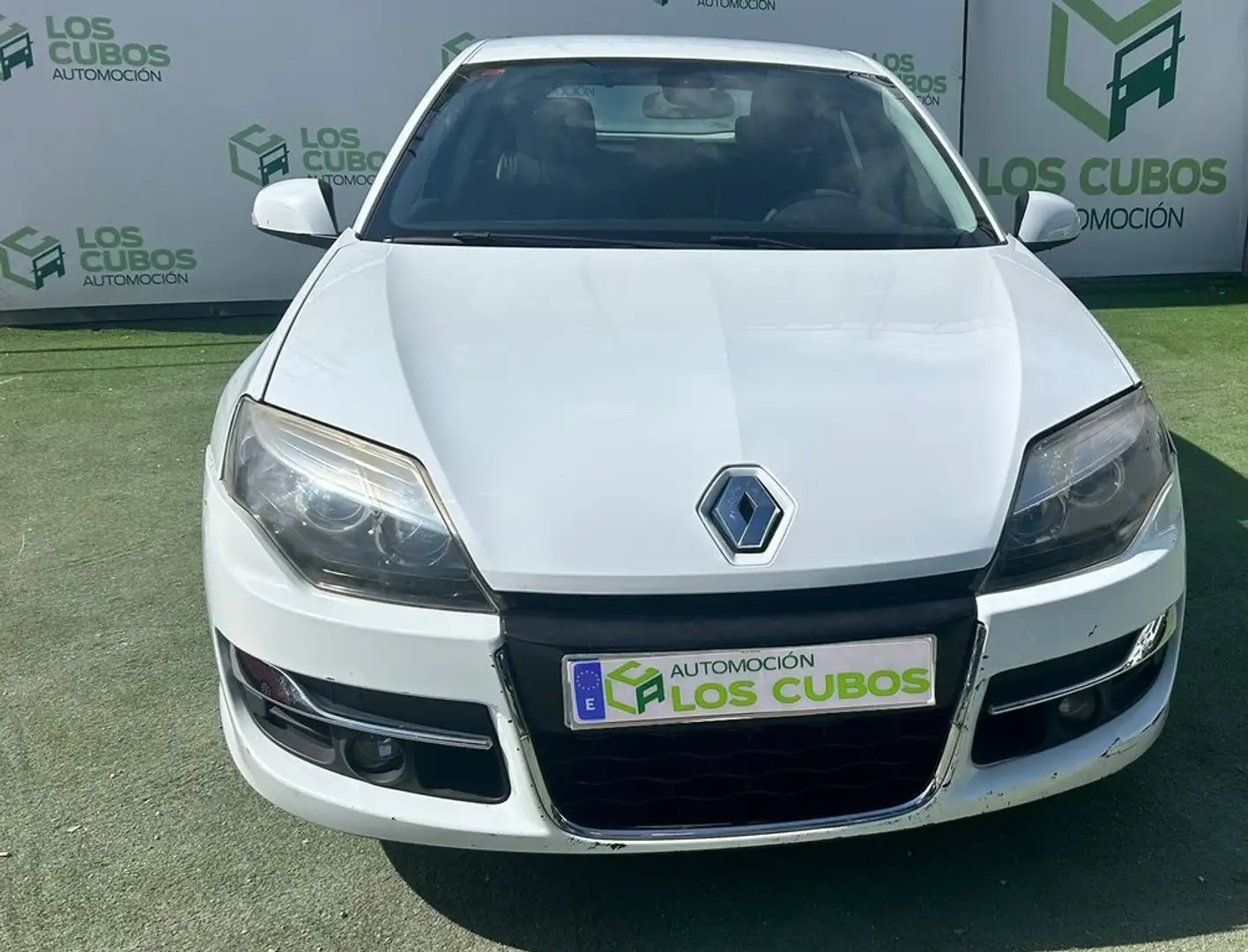 Renault Laguna G.Tour 2.0dCi Dynamique Tom Tom Weiß - 1