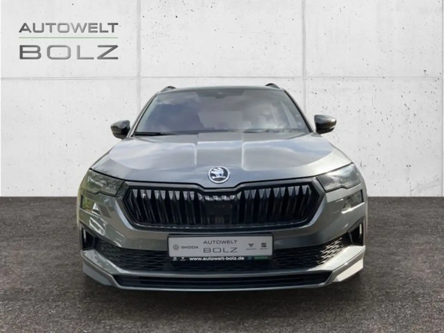 Skoda Karoq Sportline 1.5 TSI Pano Navi Leder Kamera M Grau - 2