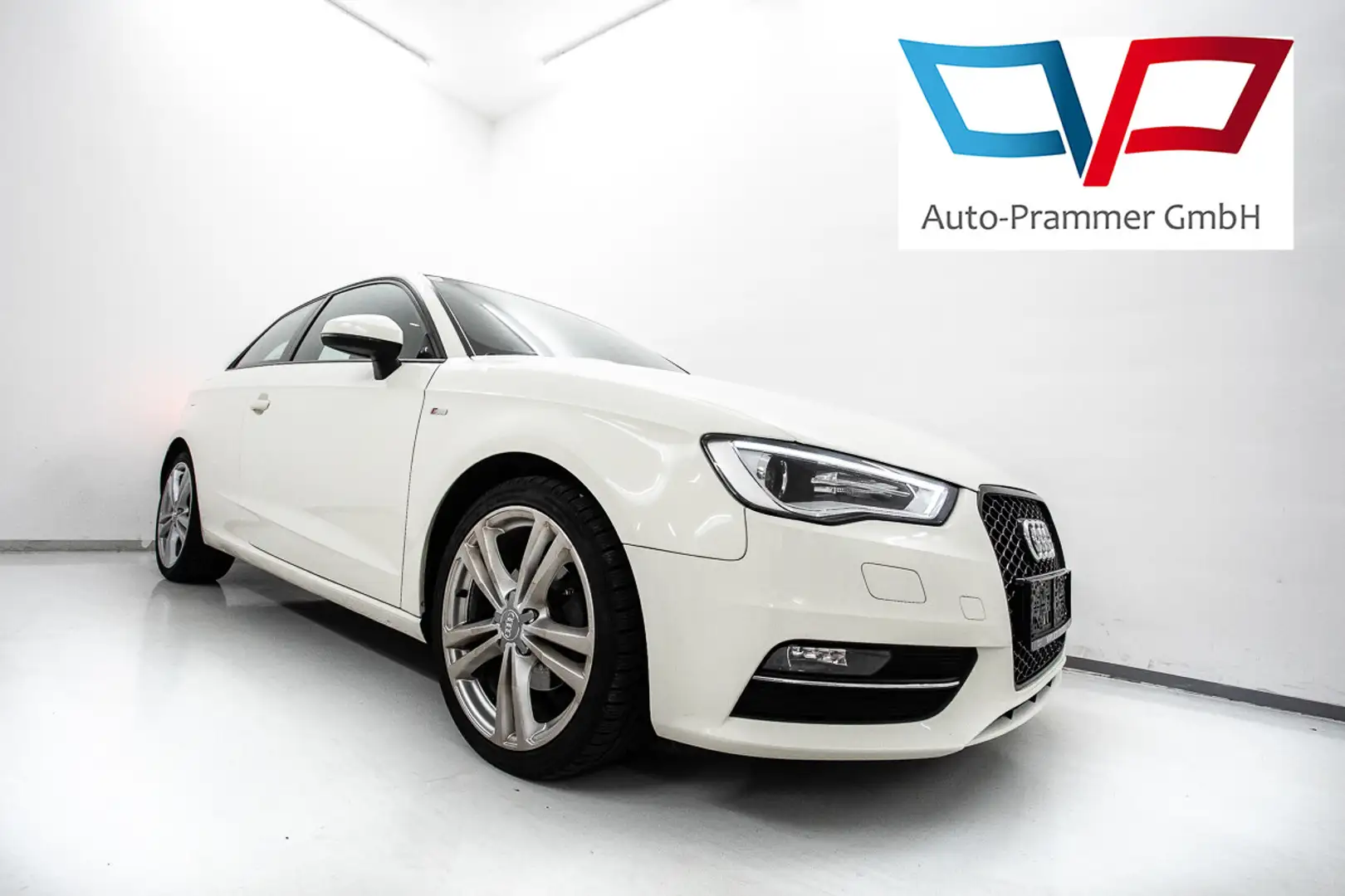 Audi A3 2,0 quattro Ambiente TDI DPF Weiß - 1