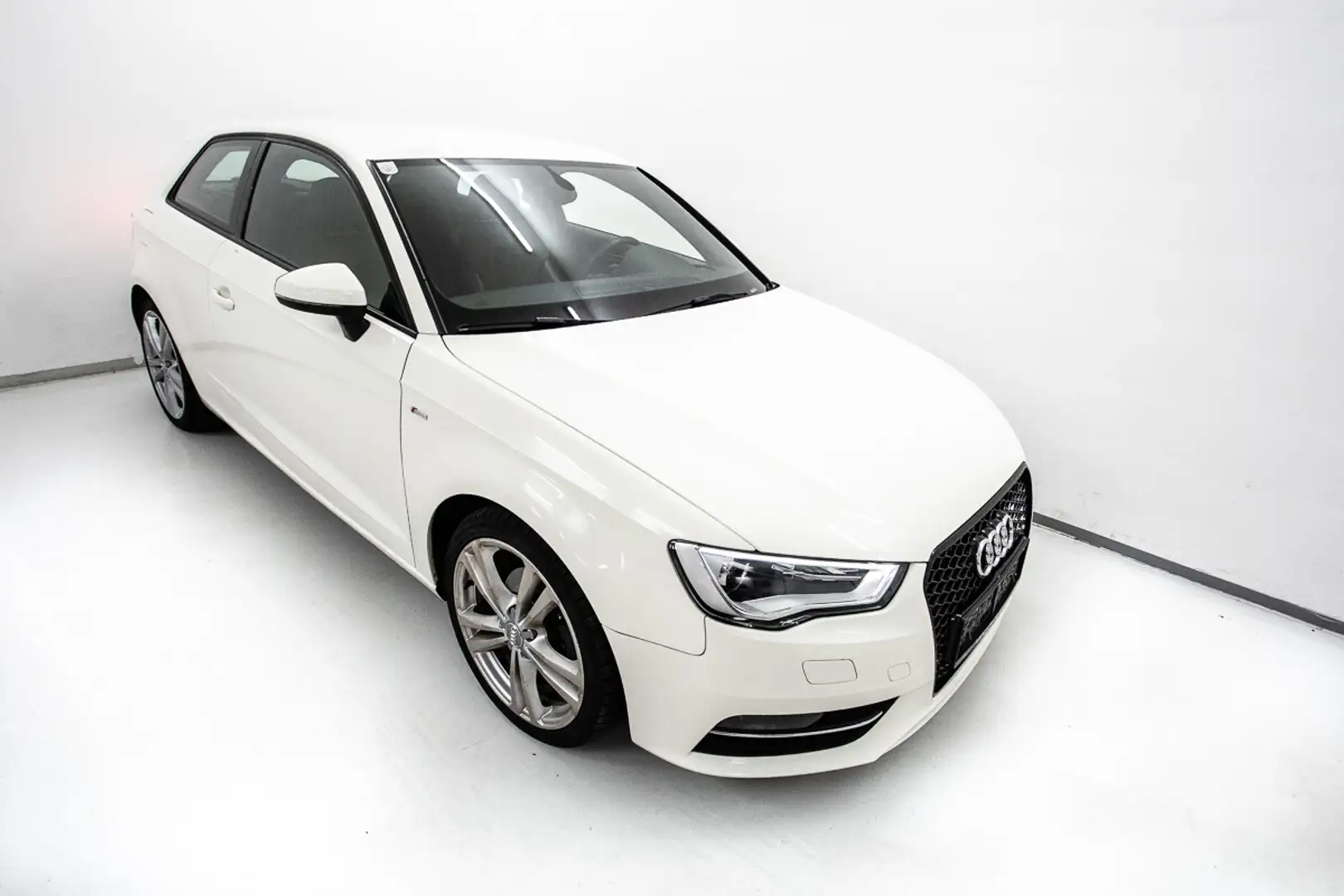 Audi A3 2,0 quattro Ambiente TDI DPF Weiß - 2
