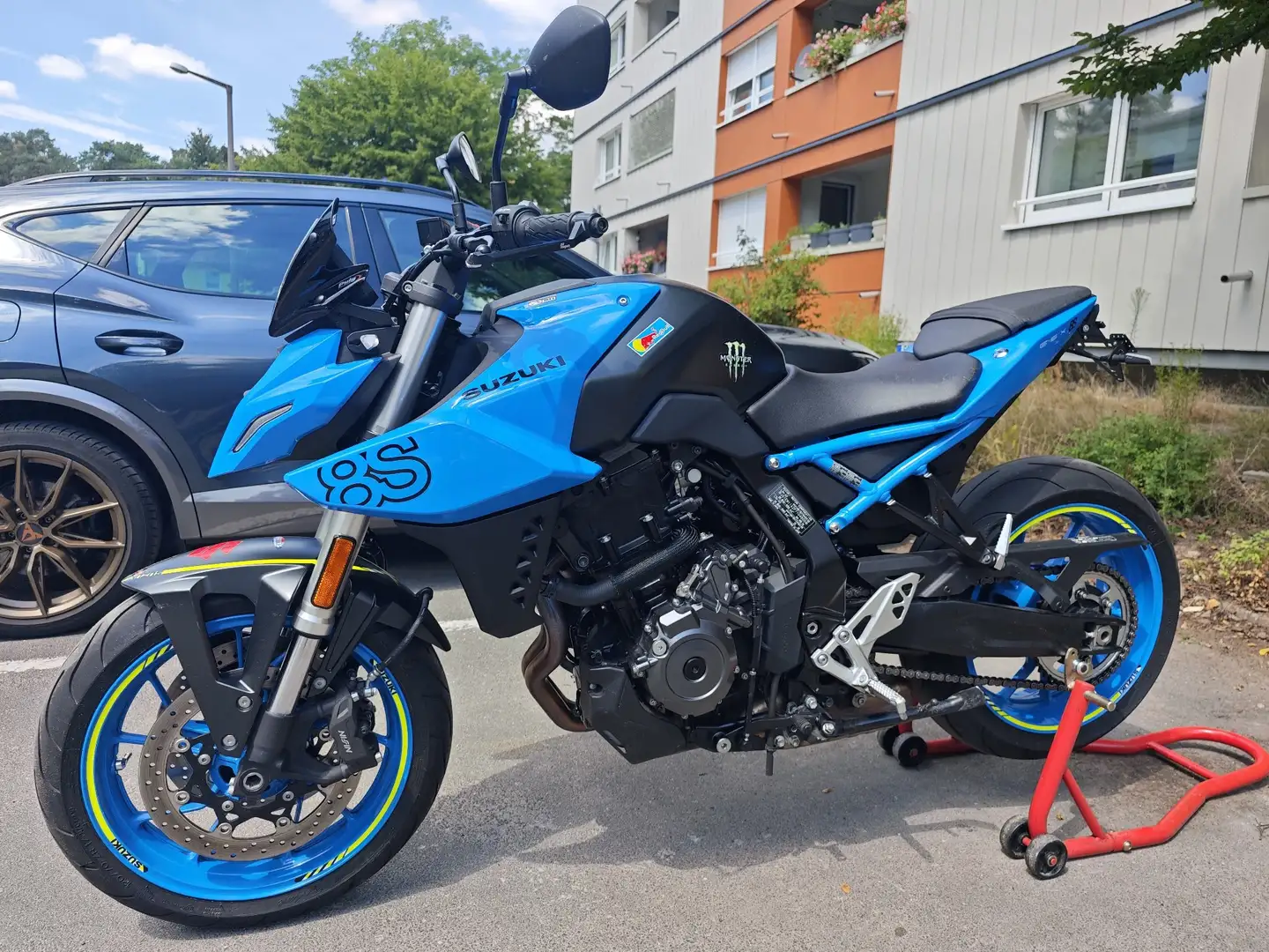 Suzuki GSX 8S Niebieski - 1