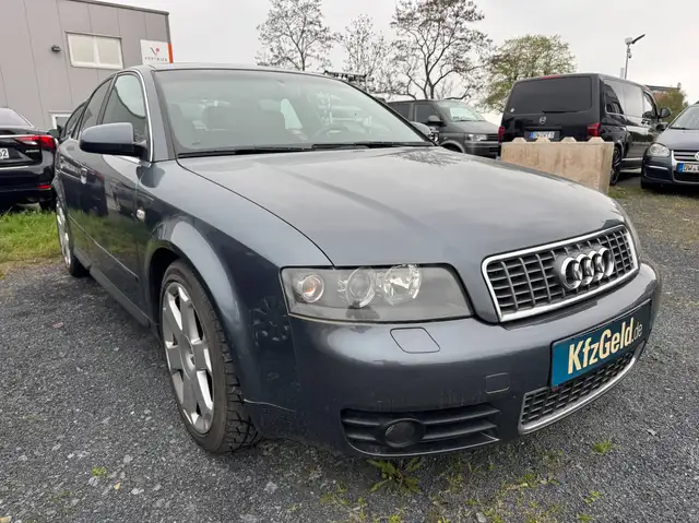 Audi S4 4.2 V8 quattro, Xenon, Navi, ORIGINAL