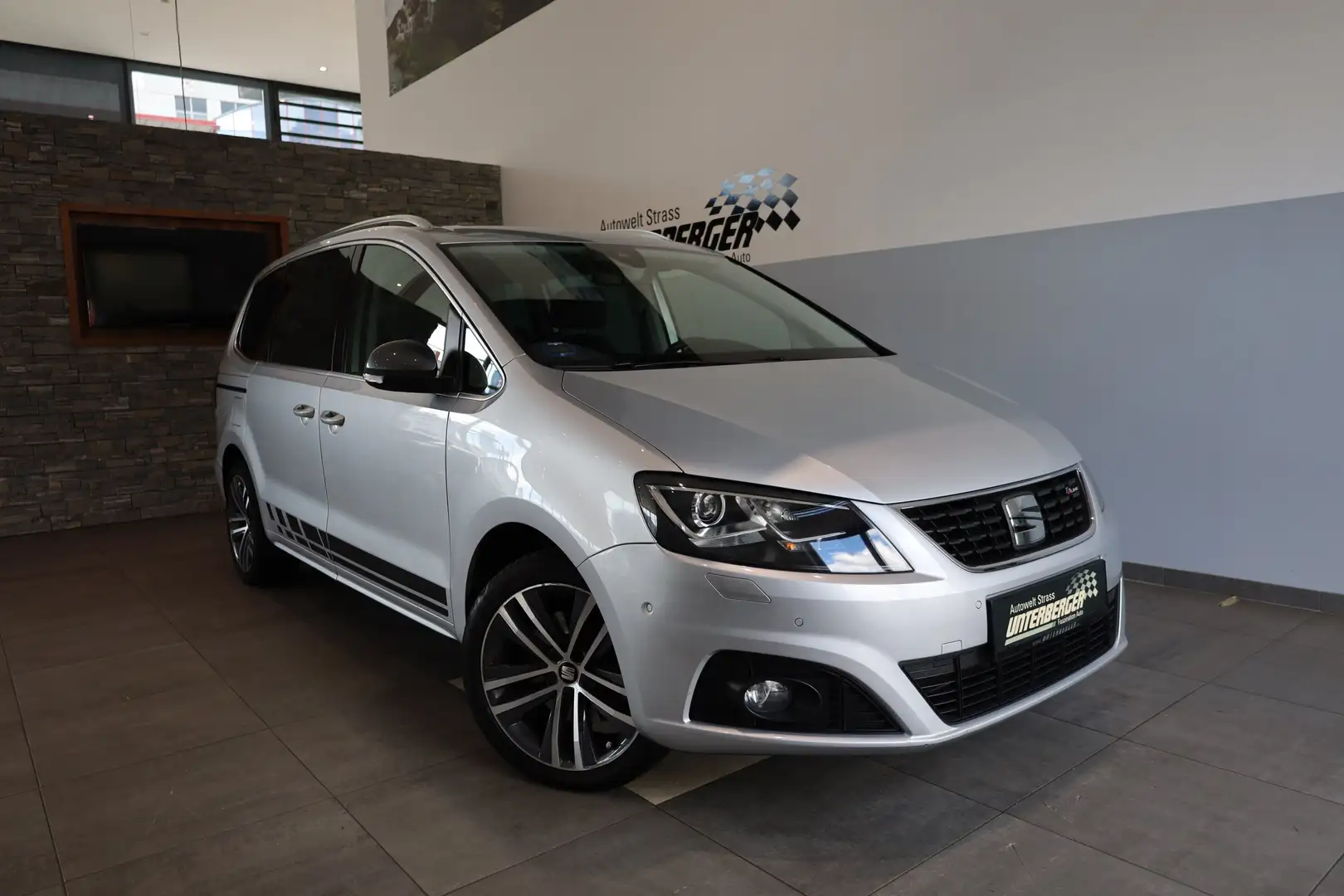 SEAT Alhambra FR 1.4 TSI DSG 7-SITZER Silber - 1