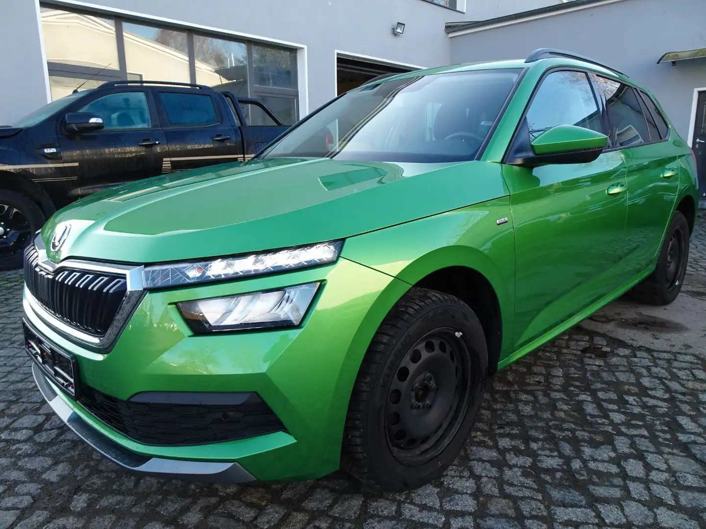 Skoda Kamiq Drive 125 1.6, 85kW, DSG-KLIMATR-SHZ-PDC Grün - 2