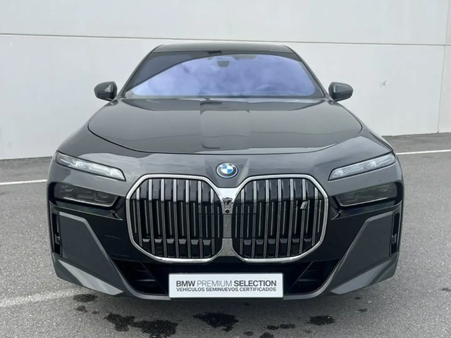 BMW i7 xDrive 60 Gris - 2