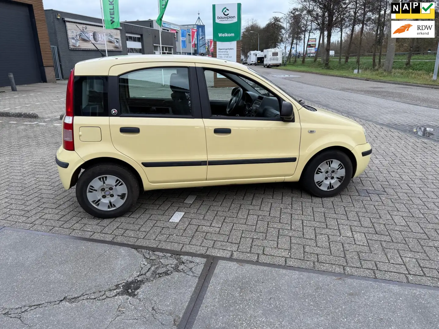 Fiat Panda 1.2 Celebration ((( apk tot mei 2026 )))) Jaune - 1