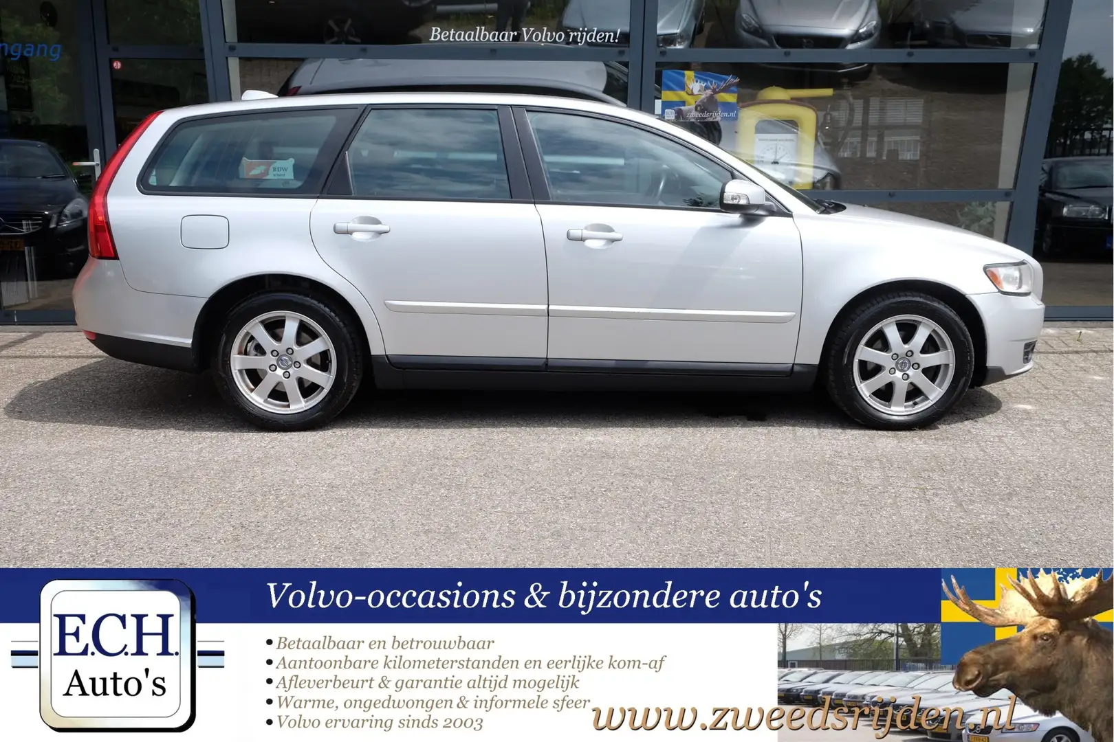 Volvo V50 1.8 125 pk Navi, Bluetooth, Cruise Control Plateado - 2
