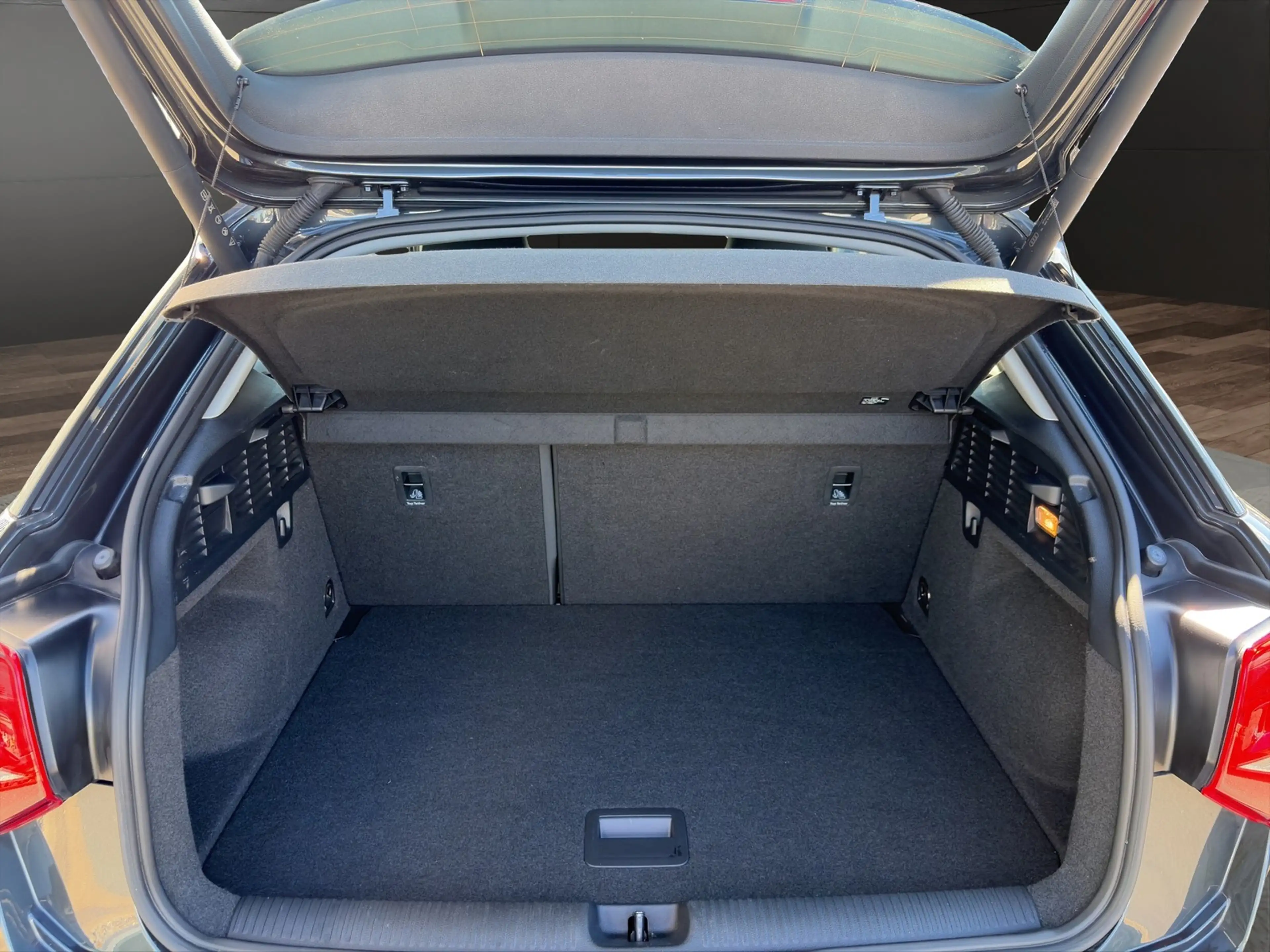 Audi Q2 35 TFSI Navi+ACC+Kamera — photo 15