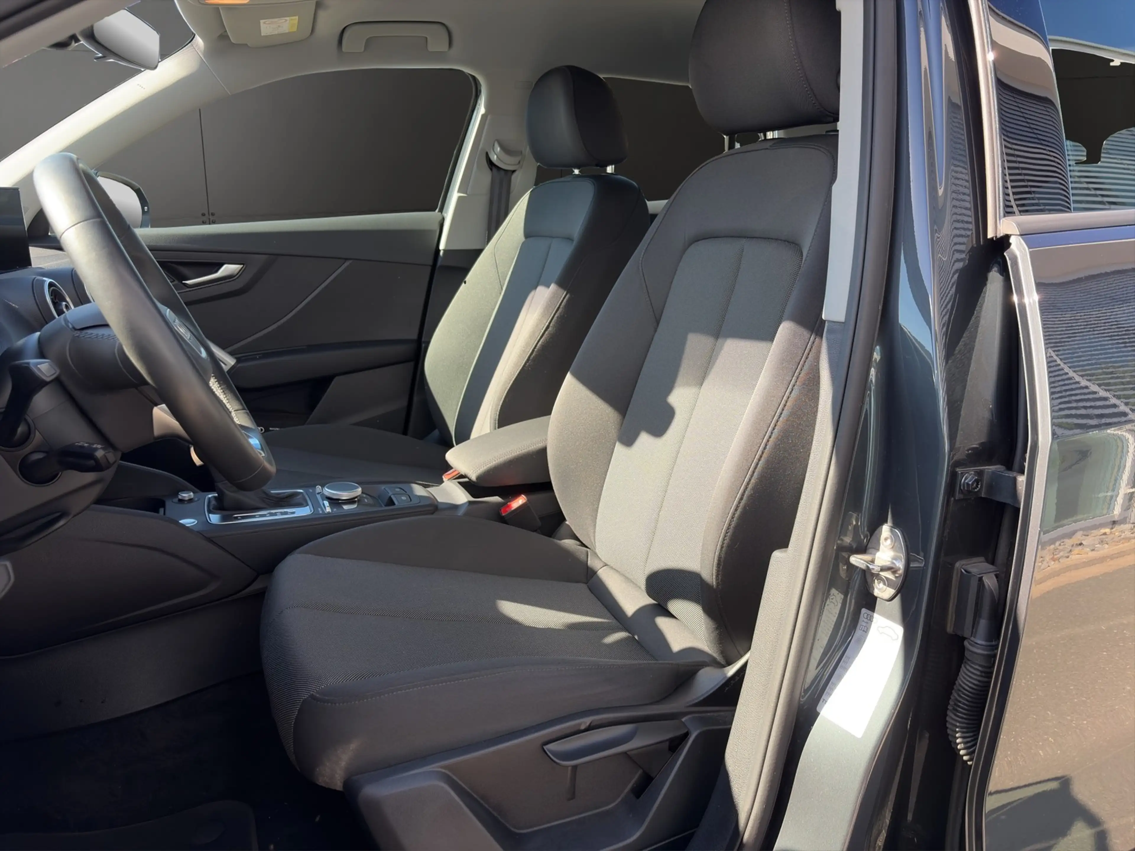 Audi Q2 35 TFSI Navi+ACC+Kamera — photo 7