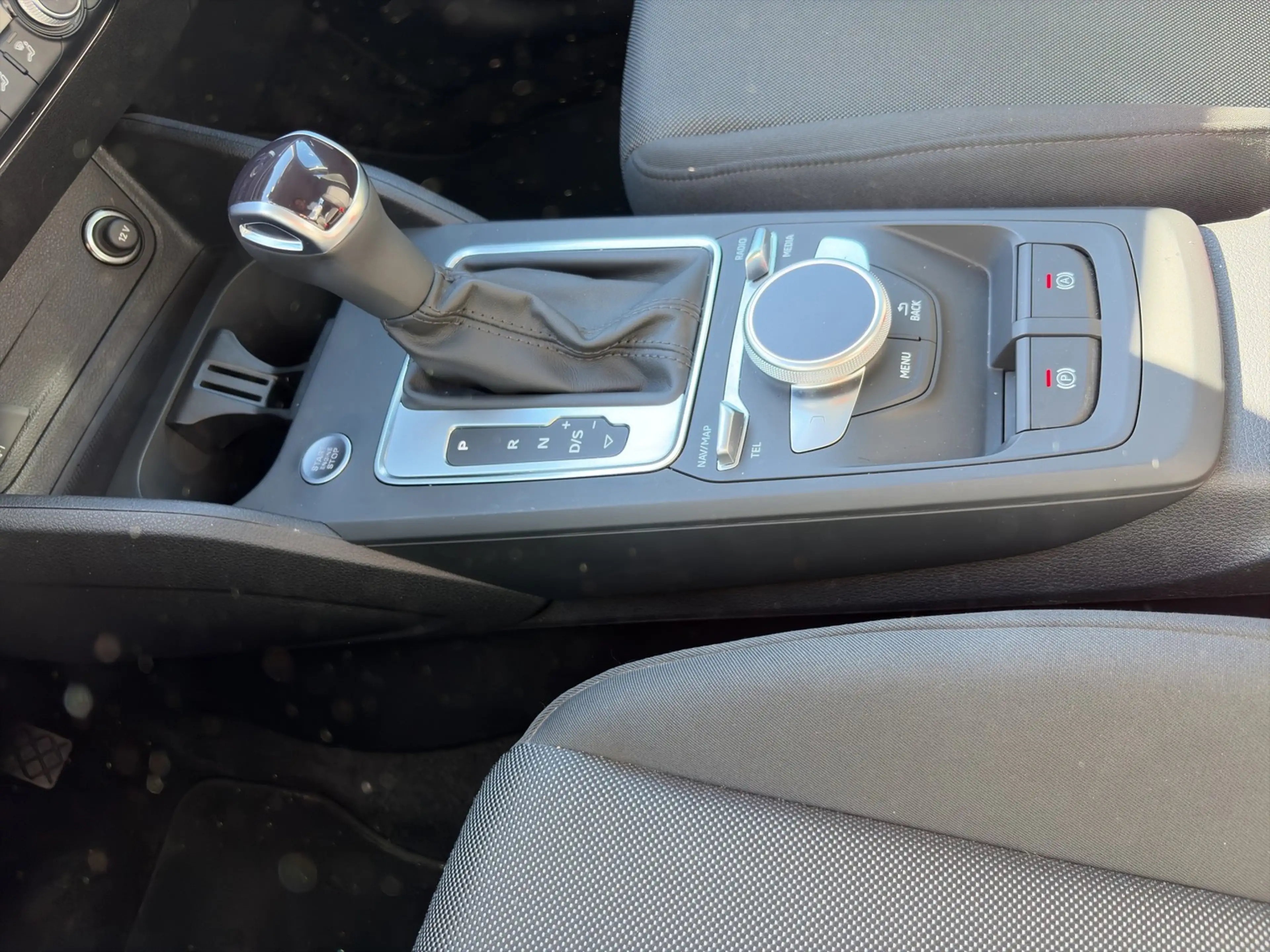 Audi Q2 35 TFSI Navi+ACC+Kamera — photo 11