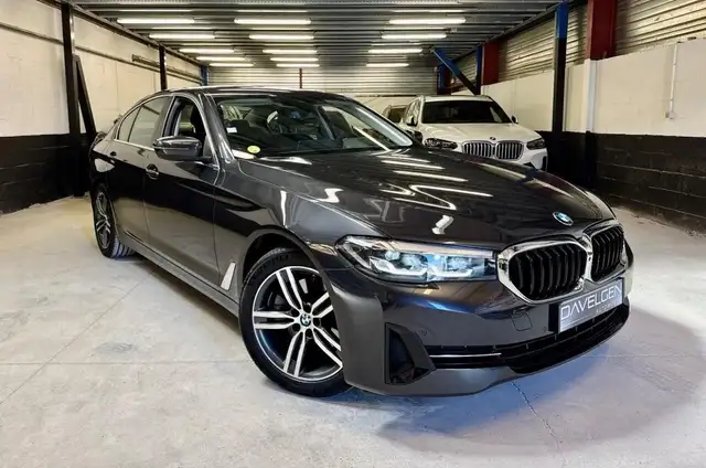 BMW 518 G30 LCI 518D 518DA Diesel 2.0 150 ch Business Design BVA8 1e main Origine FR