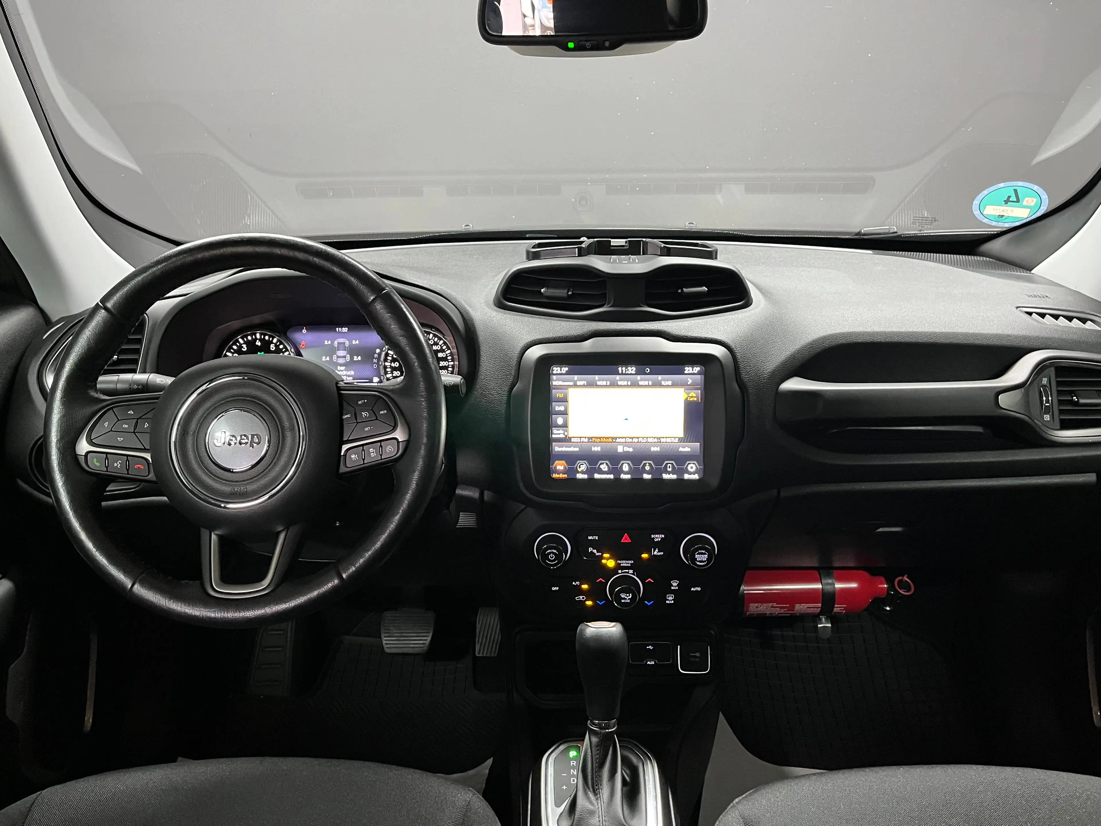 Jeep Renegade Limited FWD, PANO, ACC, R-KAMERA, LED — photo 9