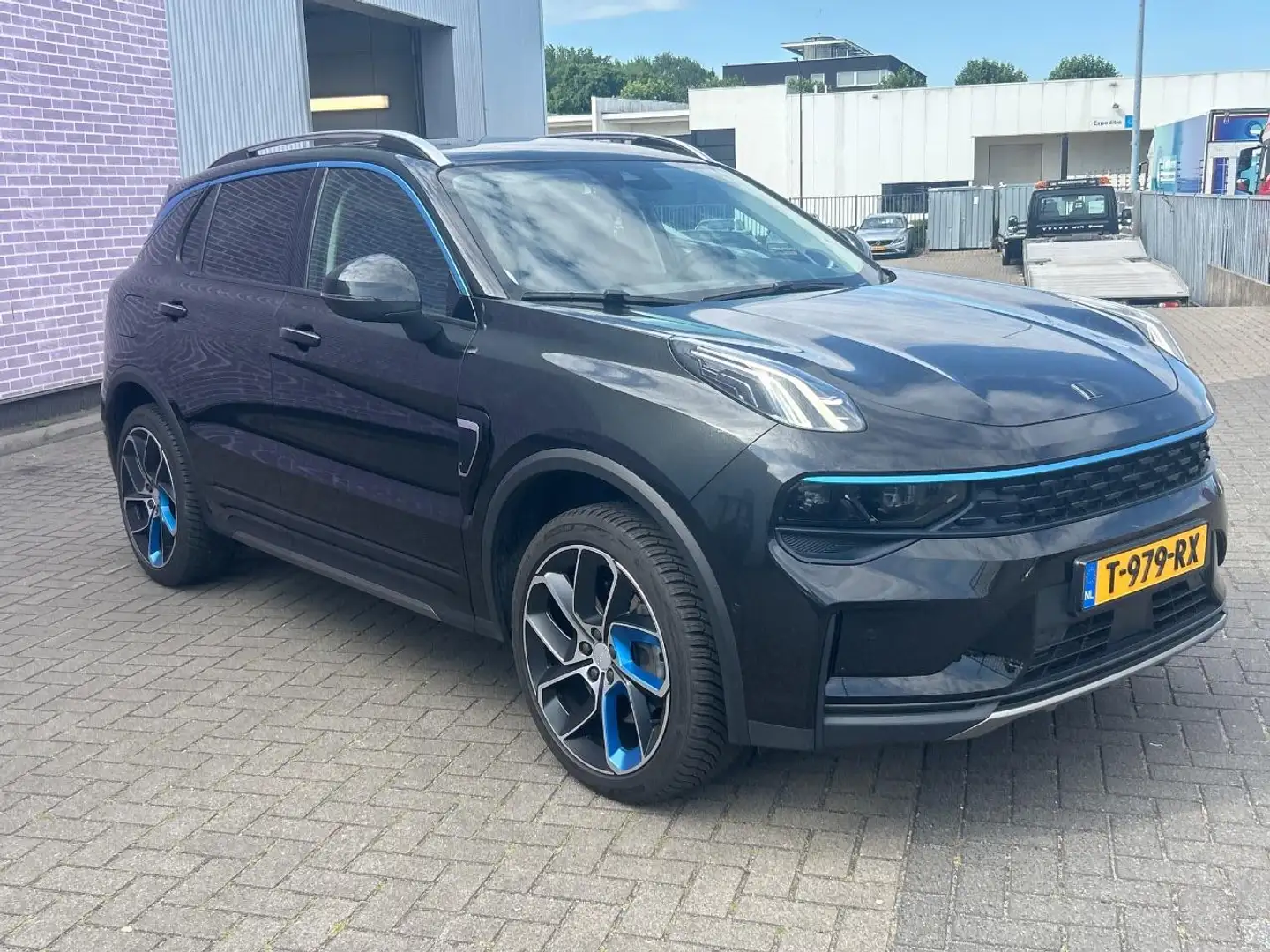 Lynk & Co 01 1.5 TREKHAAK | tot 69 km Elektrisch rijden! | Pano Zwart - 2
