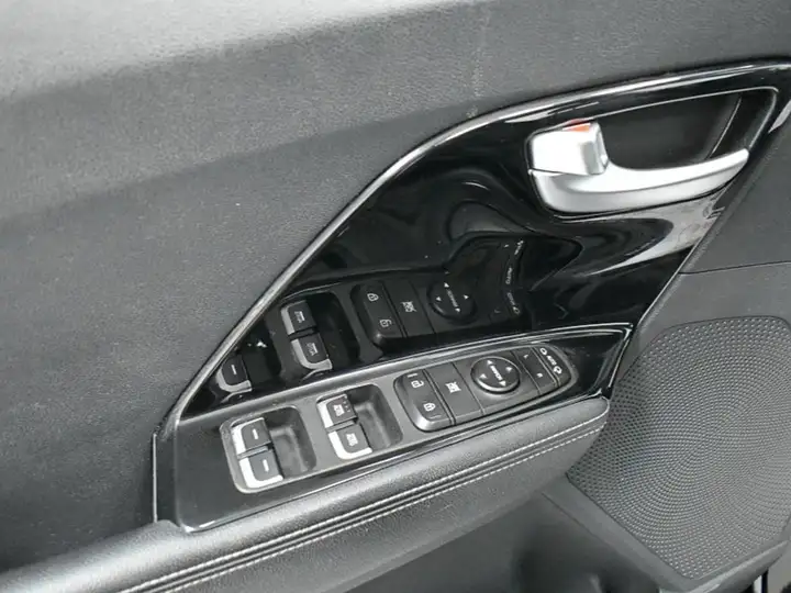 Kia Niro 1.6 HEV Drive 2022, foto 7