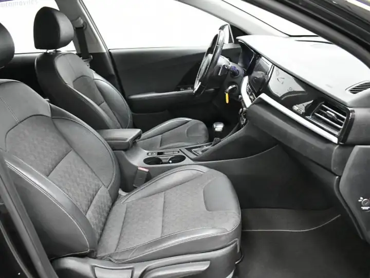 Kia Niro 1.6 HEV Drive 2022, foto 33