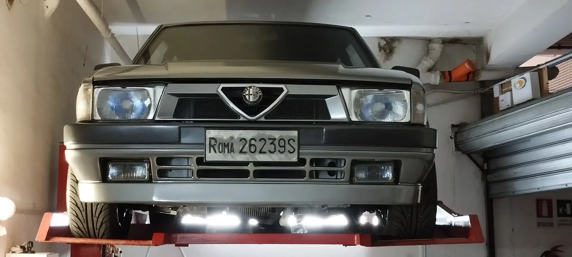 Alfa Romeo 75 75+2.0i+ts Gri - 2