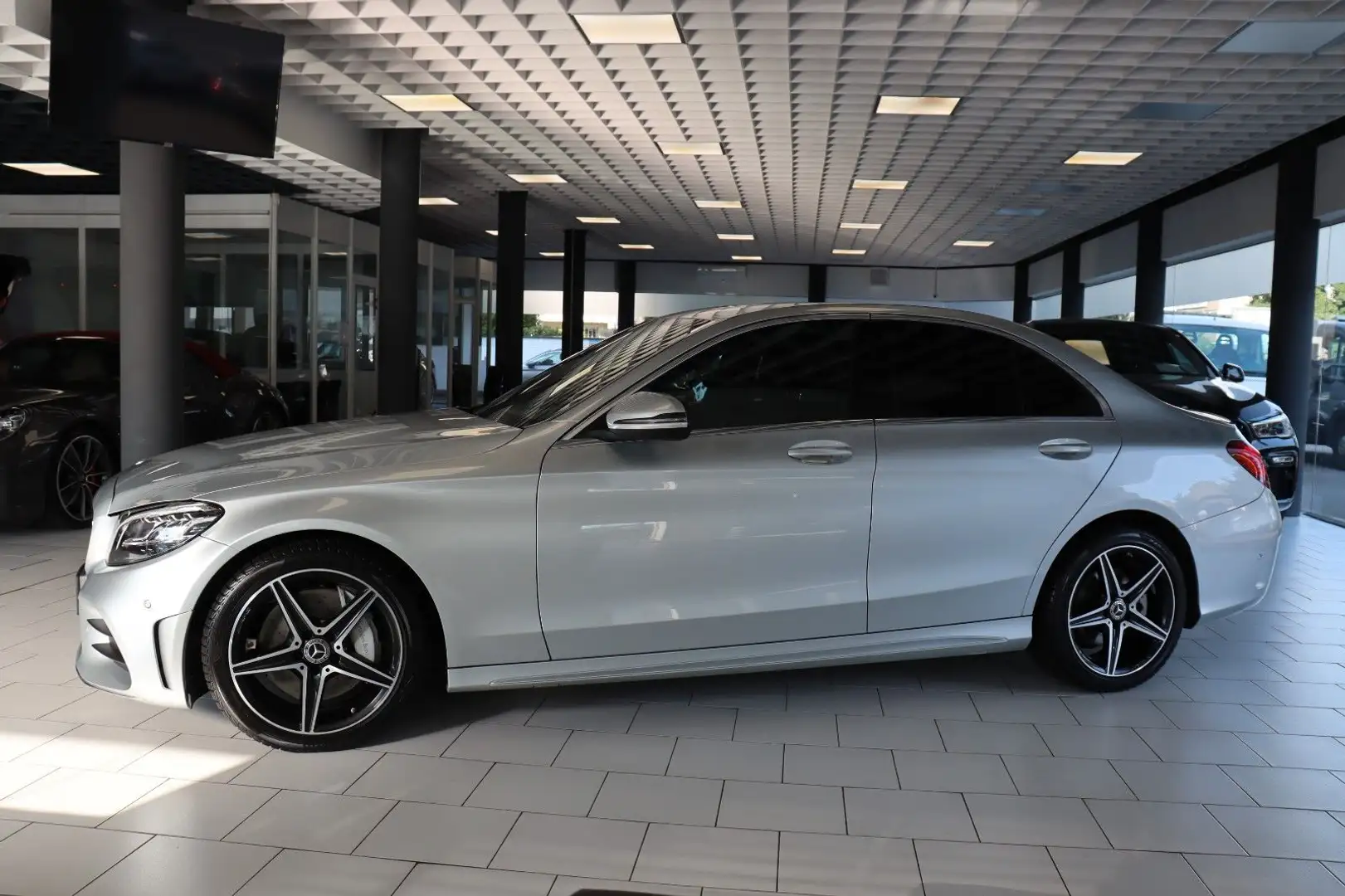 Mercedes-Benz C 300 d Lim. | AMG Line| LED |KAMERA| Silber - 2