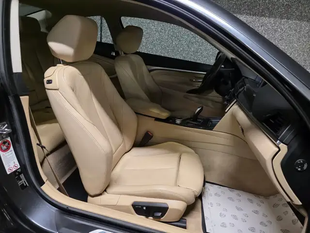 BMW 4 Series view 4