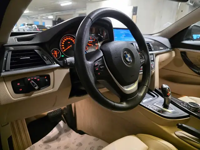BMW 4 Series view 9