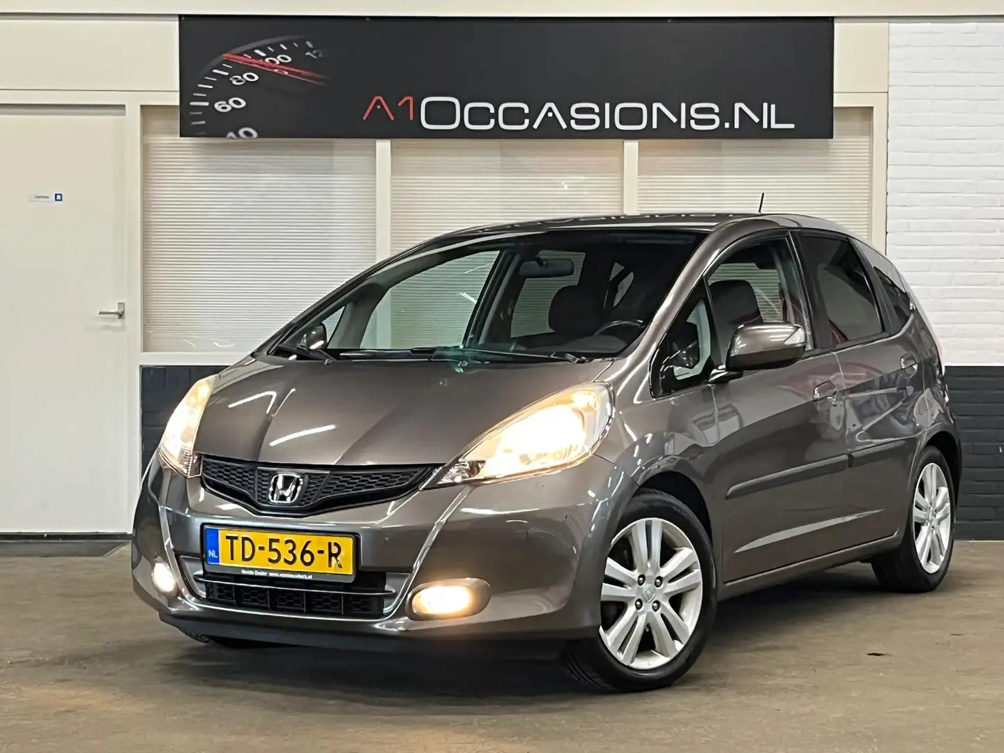 Honda Jazz 1.4 Comfort Plus Brun - 2