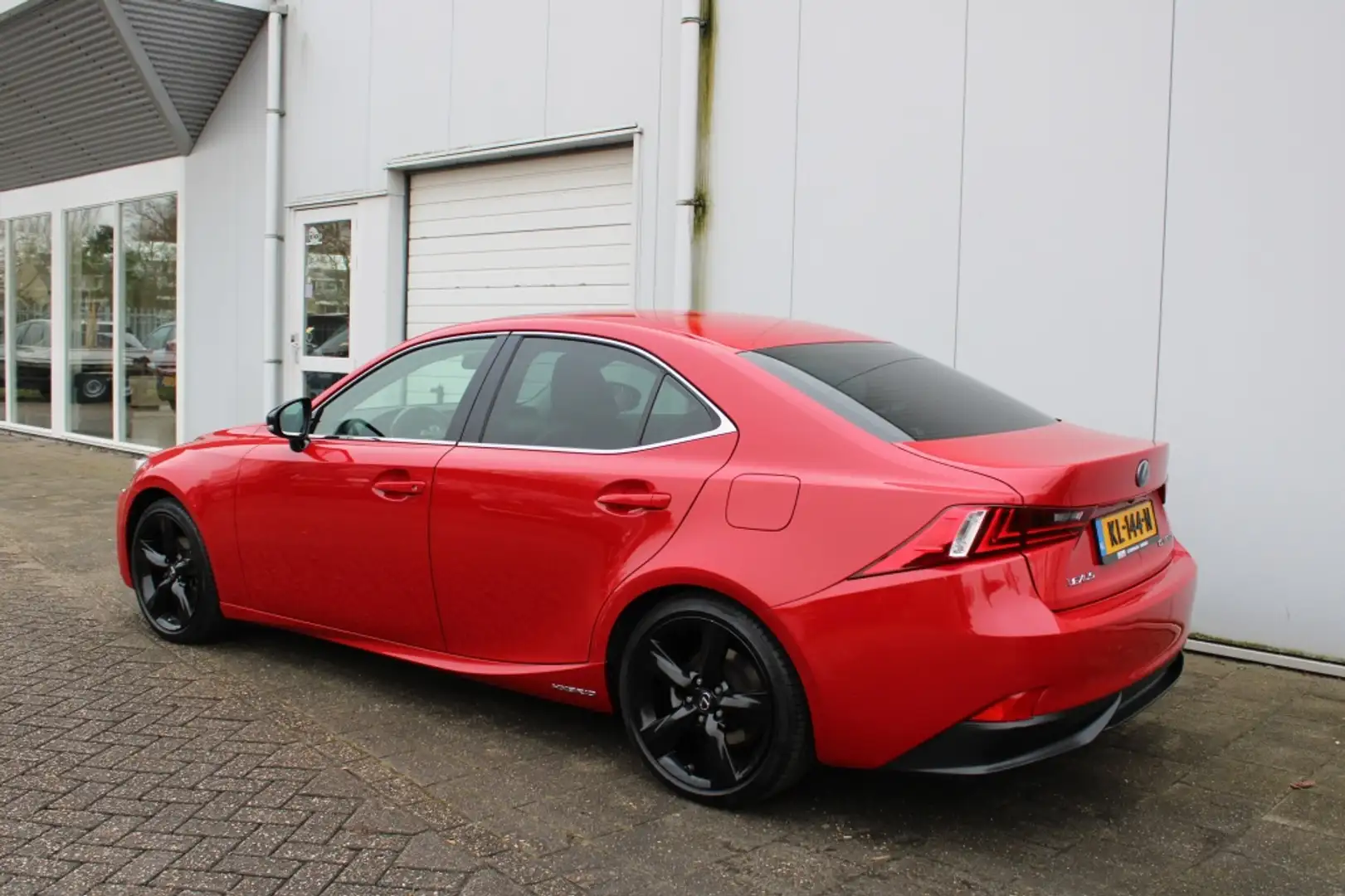 Lexus IS 300 300h Sport Edition Red - 2