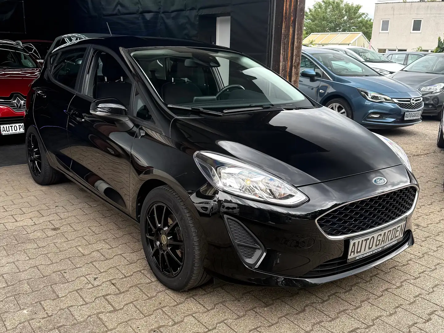Ford Fiesta Cool Zwart - 1