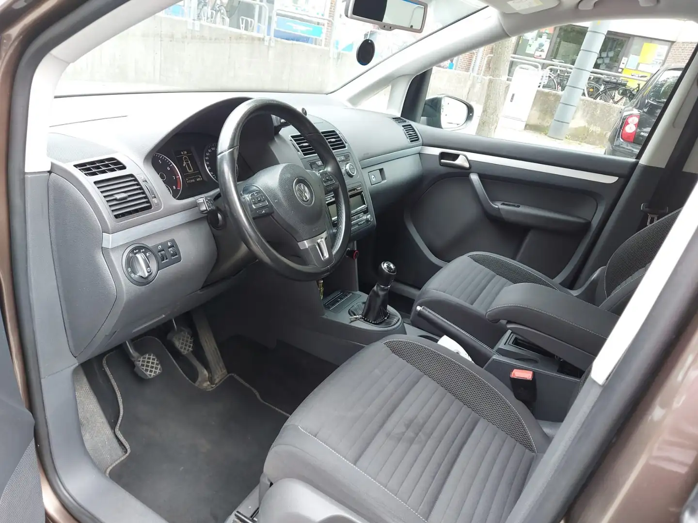 Volkswagen Golf 1.2 TSI BlueMotion Technology Comfortline touran Bruin - 1
