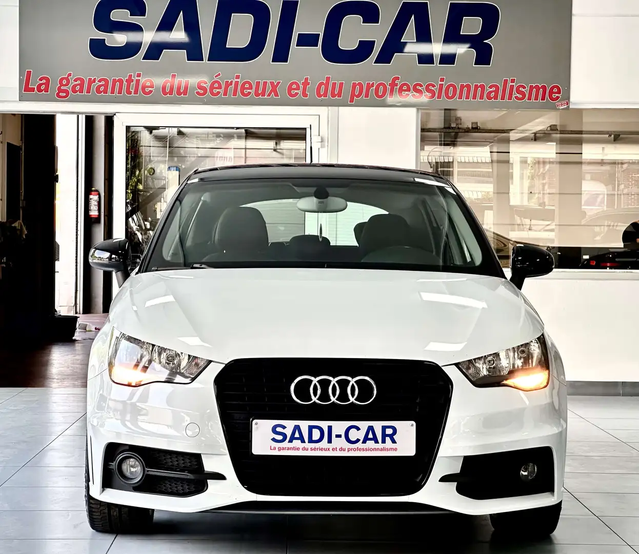 Audi A1 Sportback 1.6 TDi 90cv Ambition S LINE Blanc - 2