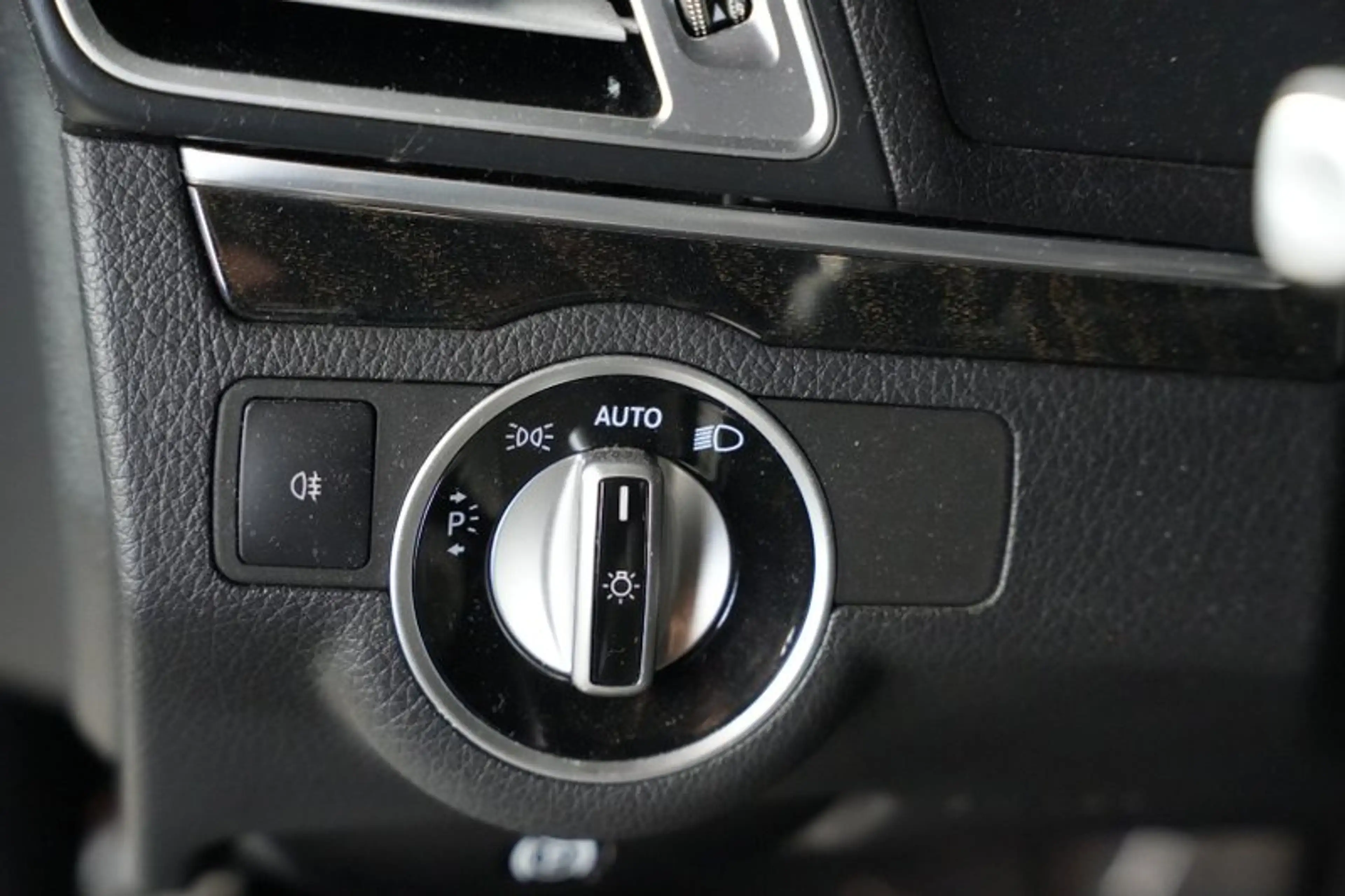 Mercedes-Benz E 400 E 400 AMG-LINE*PAN0RAMA*MEMORY*NAVI* — photo 10