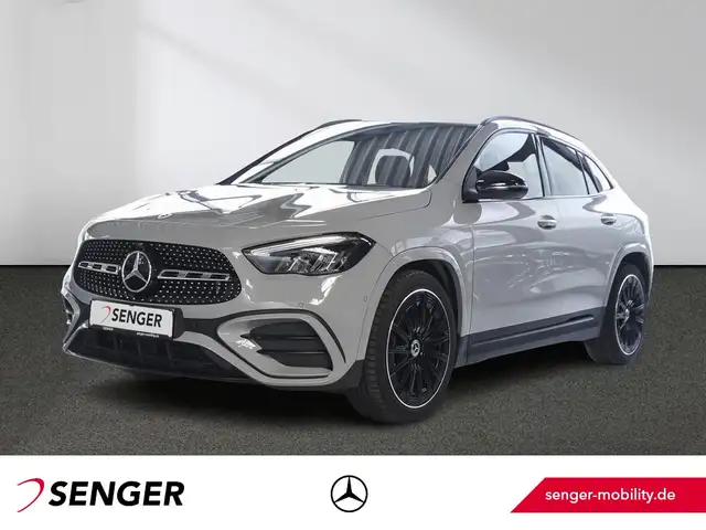 Mercedes-Benz GLA 200 AMG Special Edition Night 20" Kamera AHK