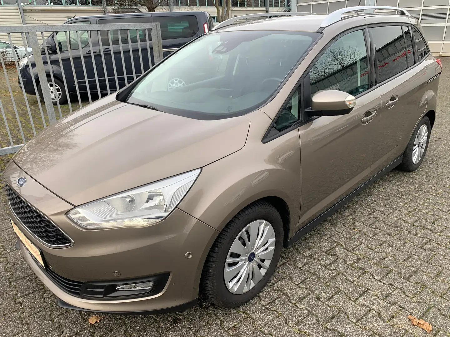 Ford Grand C-Max Cool-Navi-SHZG-LHZG-1Hd-Tüv/Öl/ZR neu-77 Tkm Gris - 1