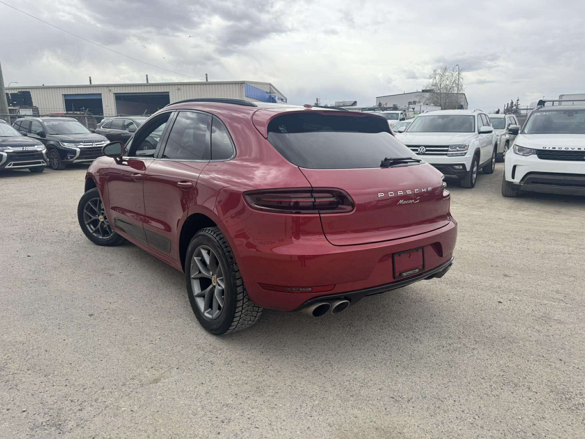 2016 Porsche Macan S thumb 8