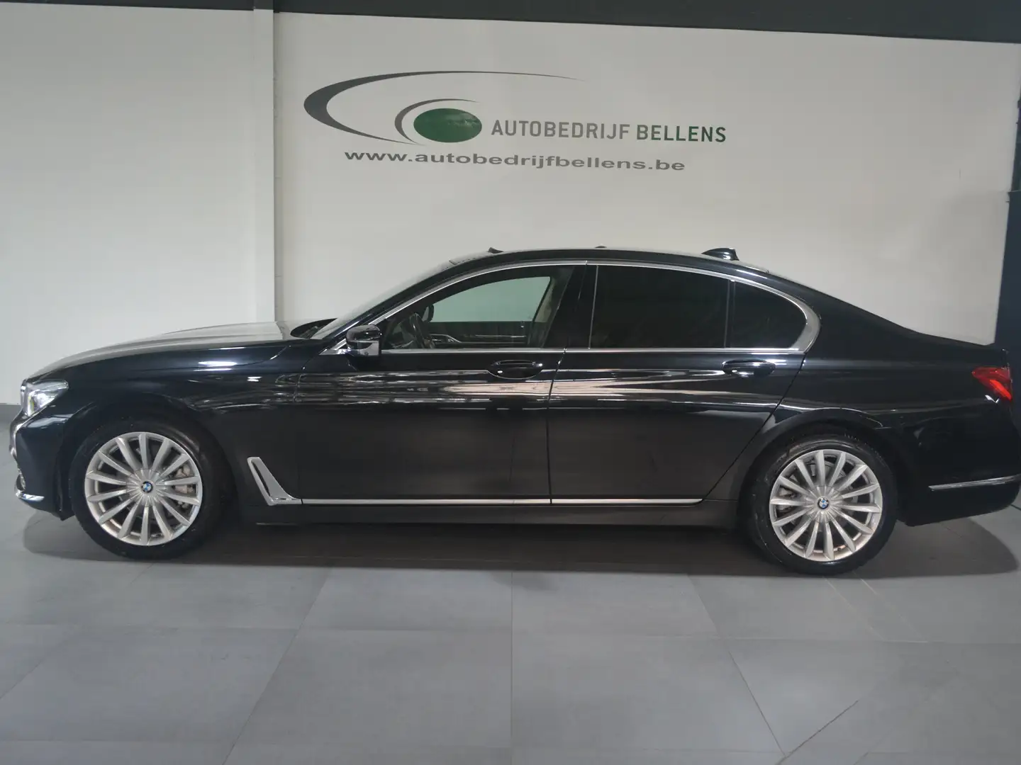 BMW 725 DA / NAVI / 360) CAM / GLASDAK / HEAD-UP / SOFT CL Noir - 1