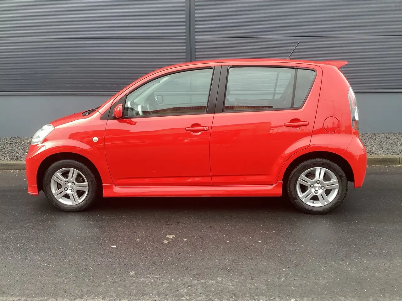 Daihatsu Sirion