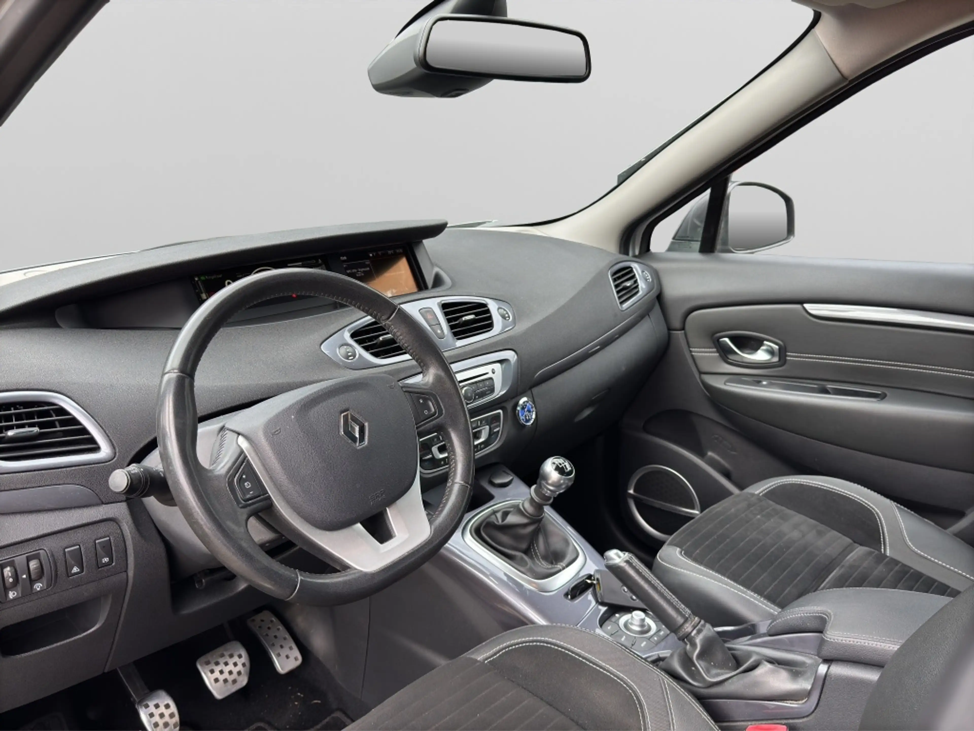 Renault Scenic Xmod 1.2 TCe Bose — photo 13