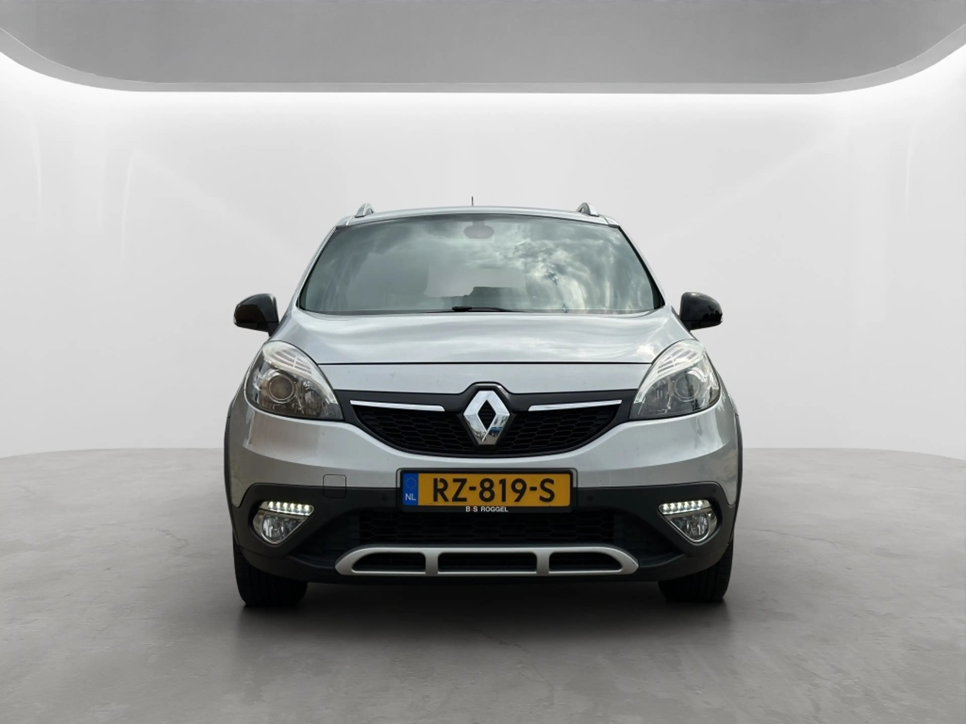 Renault Scenic Xmod 1.2 TCe Bose — photo 10