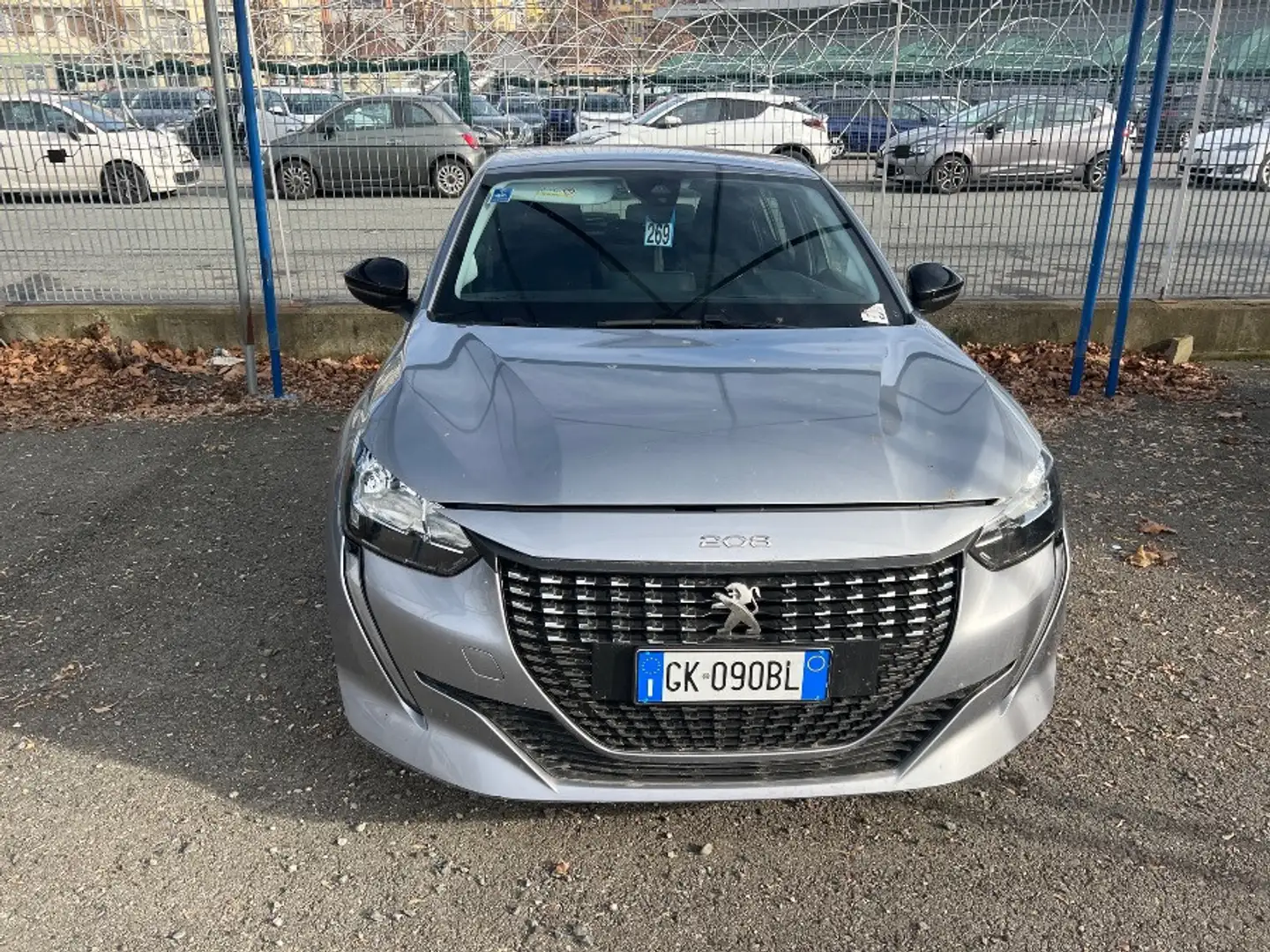 Peugeot 208 5 Porte 1.2 PureTech Active Grau - 1
