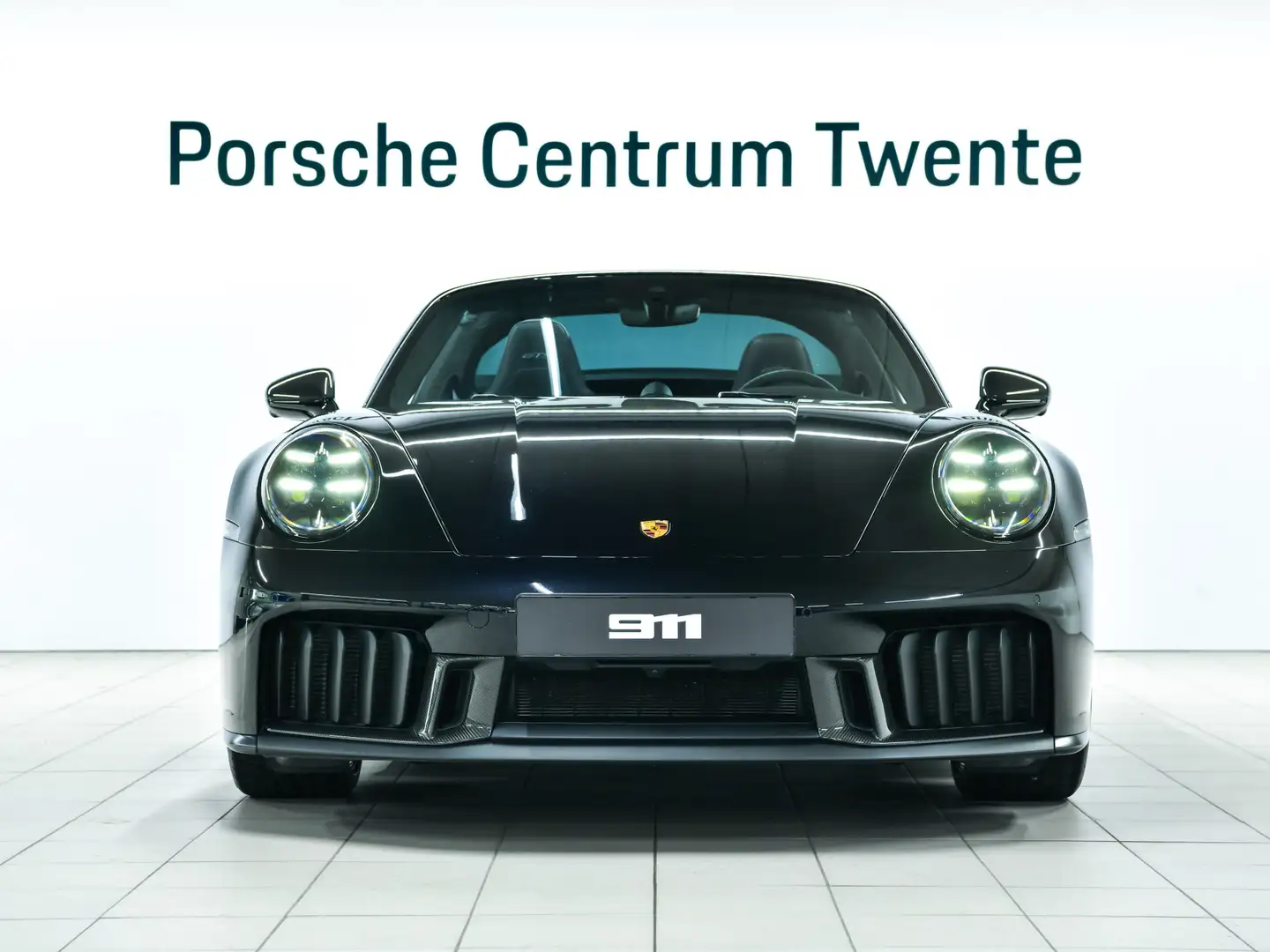 Porsche 992 Targa 4 GTS Zwart - 2
