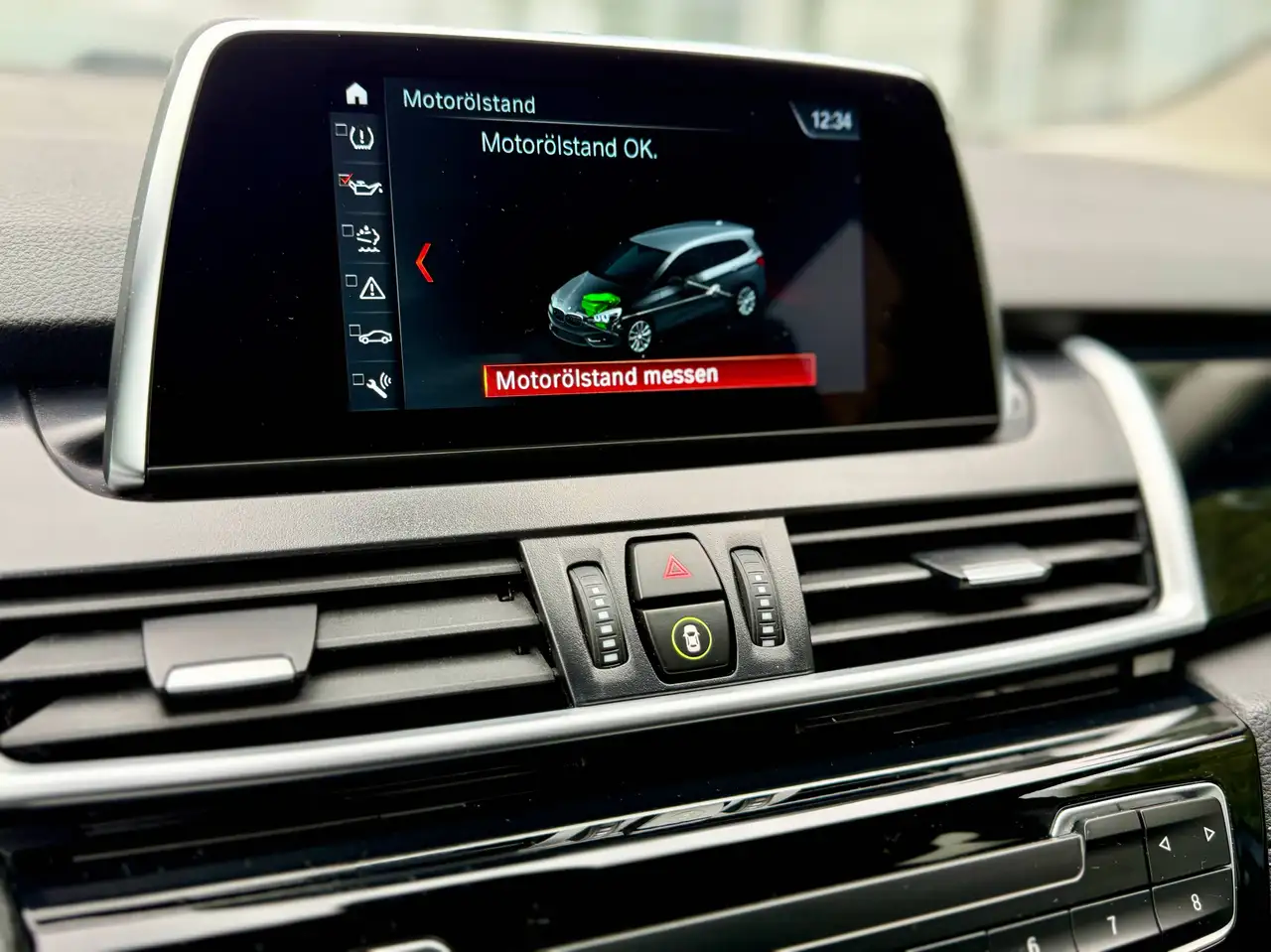BMW 218 218d xDrive Sport Line*1BESITZ*TEILLEDER*TEMPOMAT*ANHÄNGERKUPPLUNG*HECKCAM*AMBIENTE*SPORTSITZE*, миниатюра 25