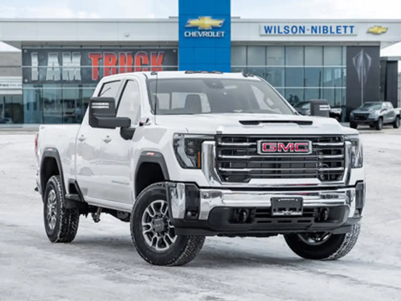 GMC Sierra 3500HD снимка GMC Sierra 3500HD