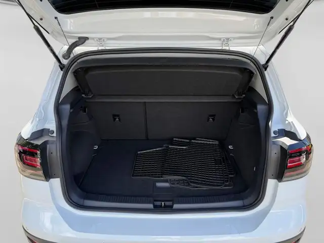 Volkswagen T-Cross view 7