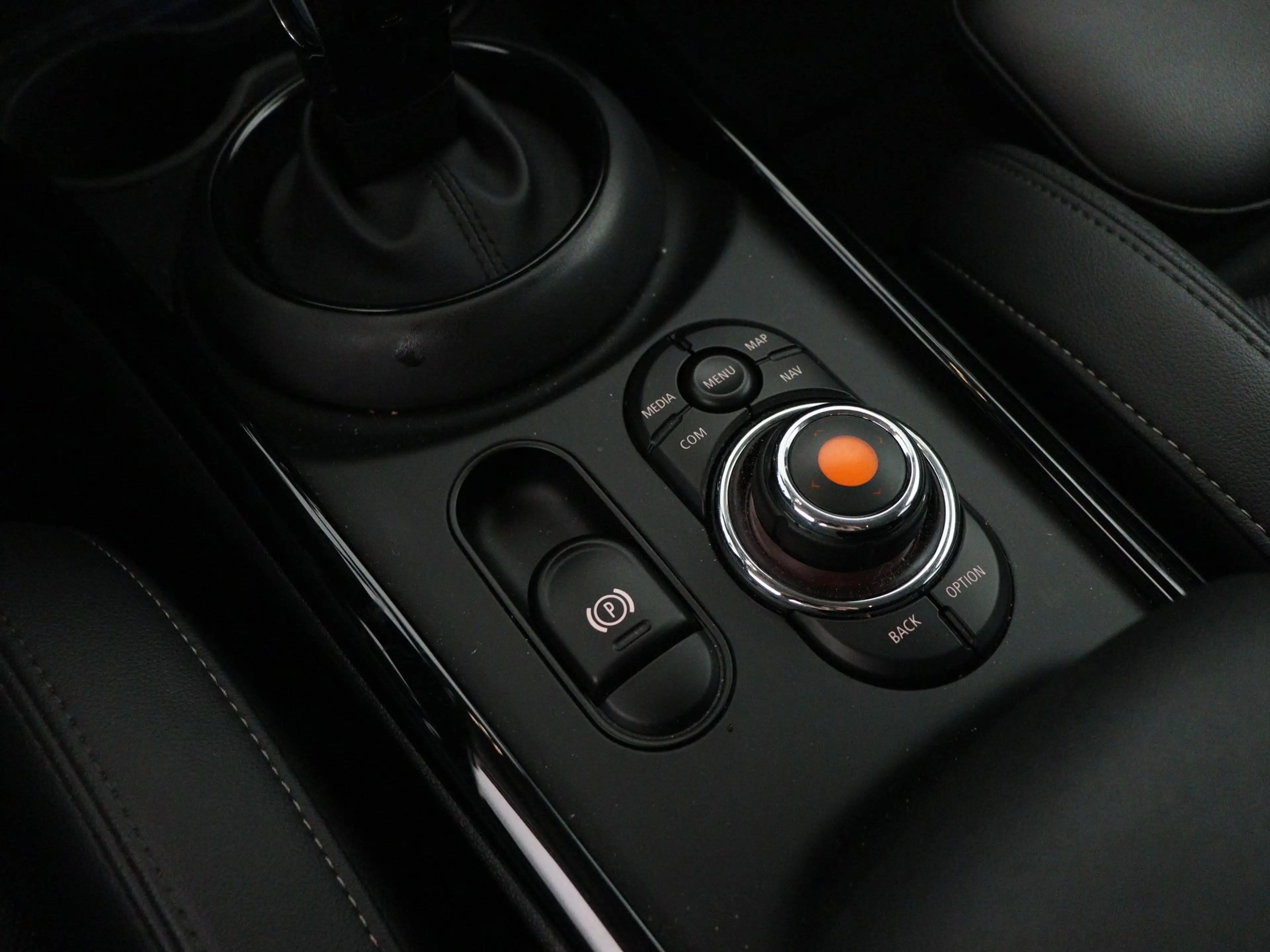 MINI Cooper Clubman Aut. — photo 10