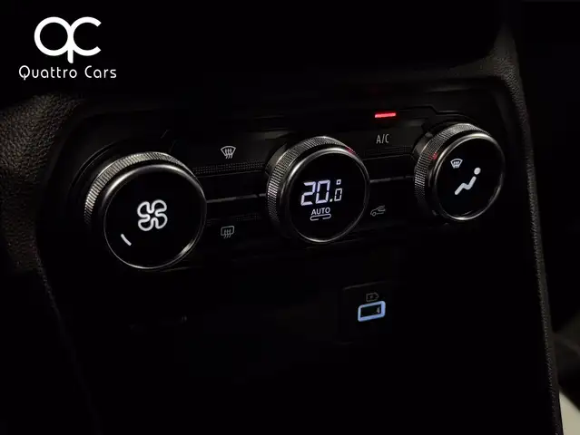 Dacia Sandero view 22