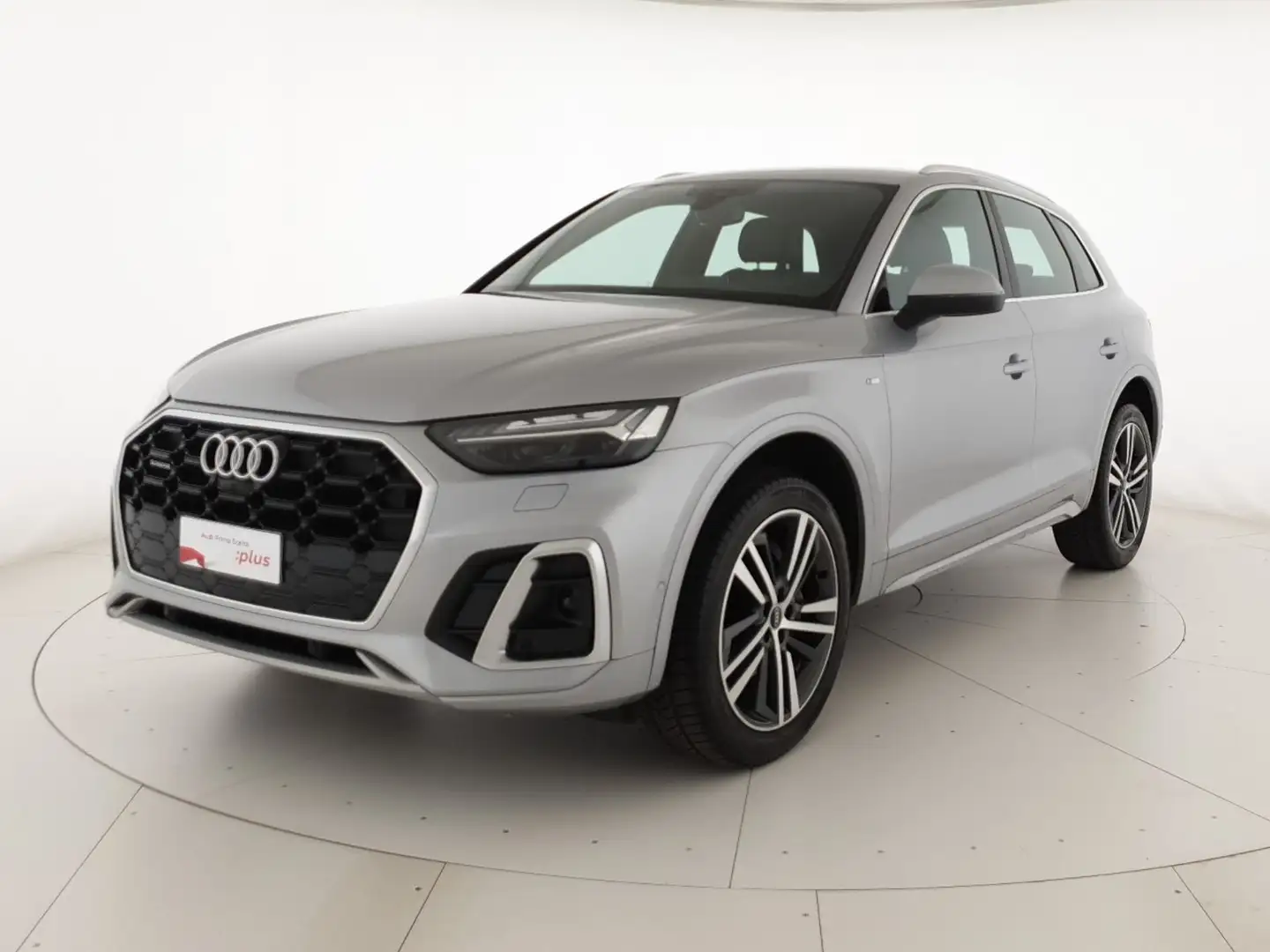 Audi Q5 45TFSI 265CV quattro S tronic S line Plus Silber - 1