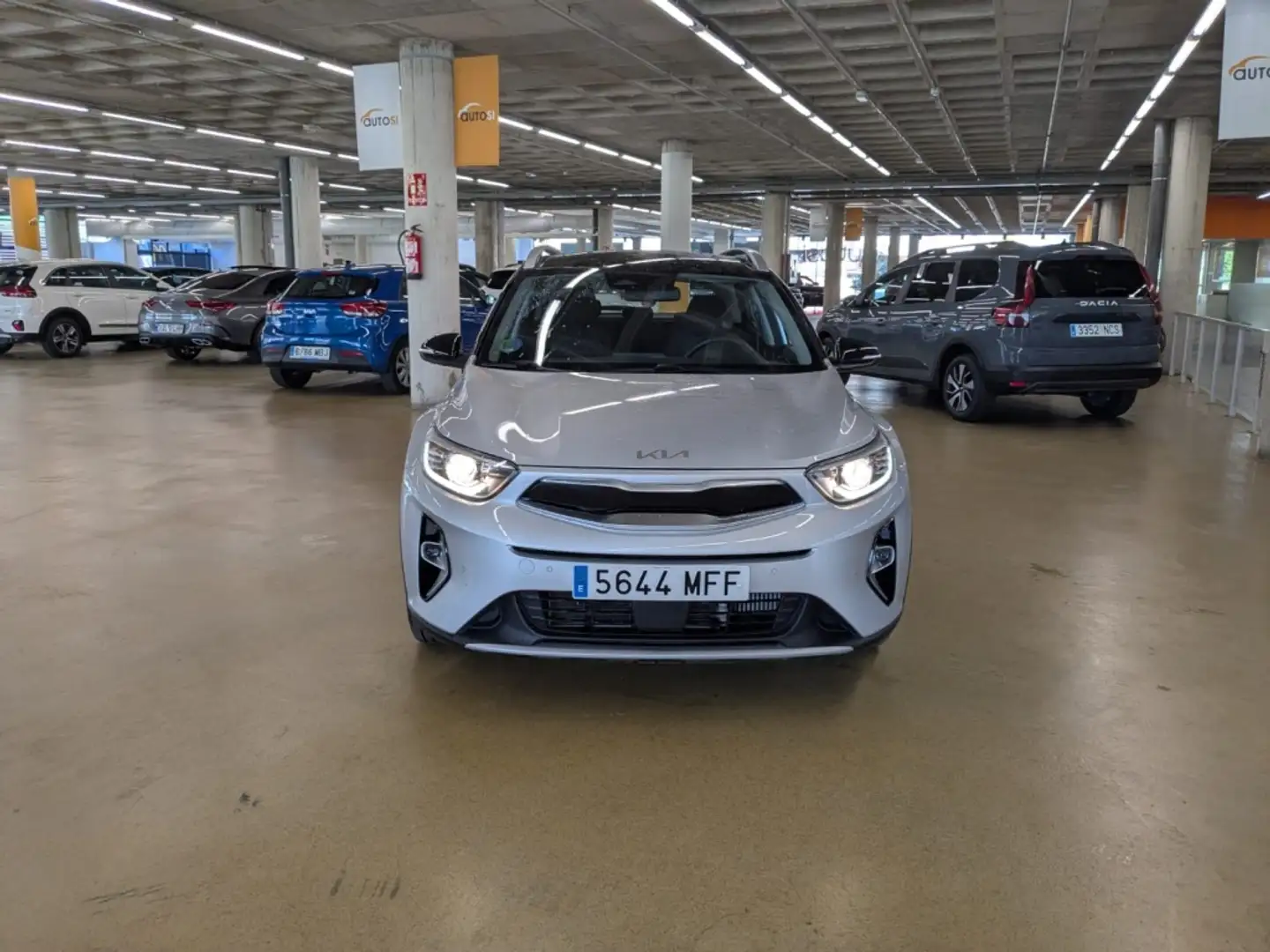 Kia Stonic 1.0 T-GDi MHEV Drive 100 - 1