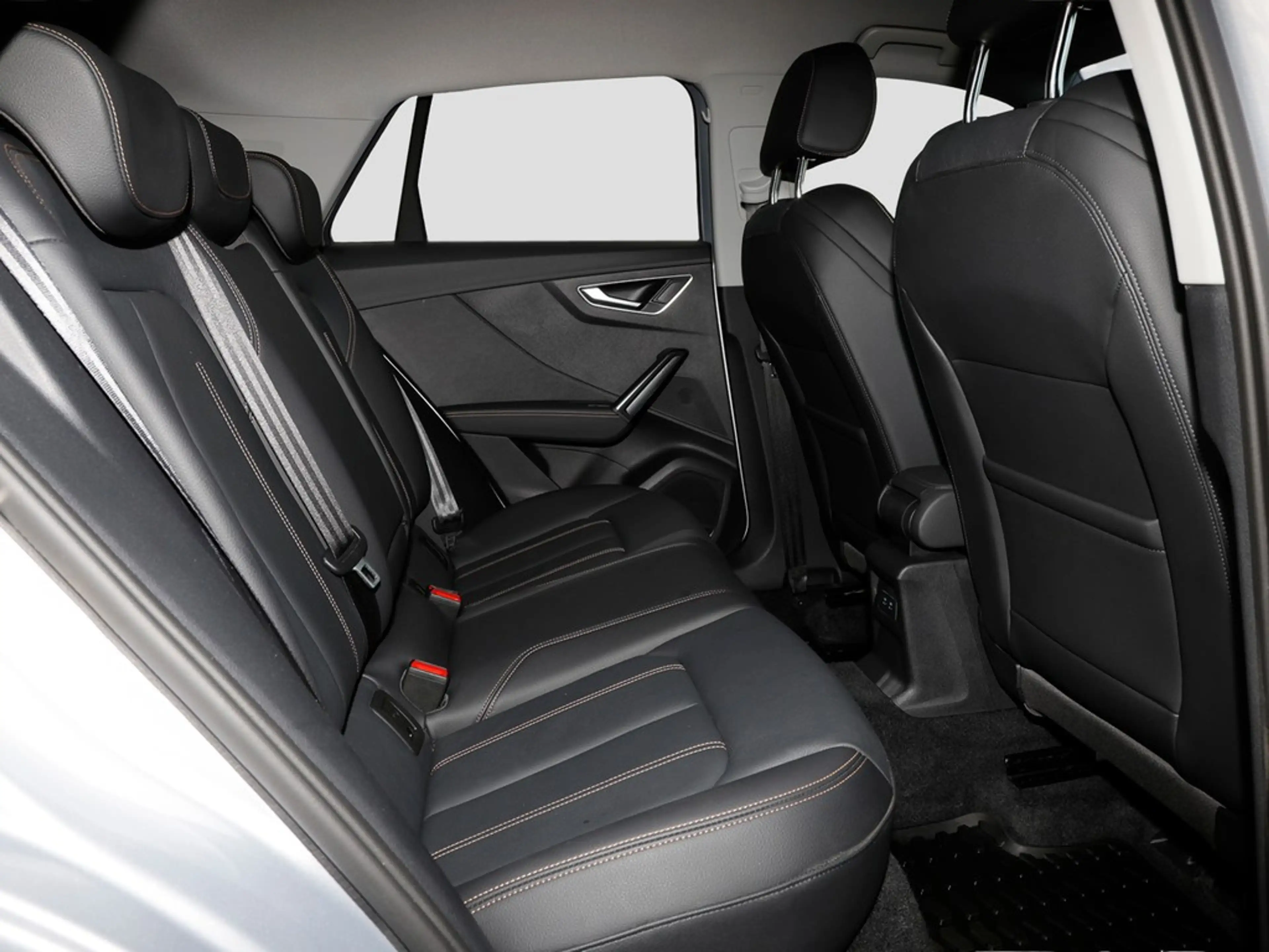 Audi Q2 35 1.5 TFSI Advanced AHK/RFK/Navi/ACC — photo 10